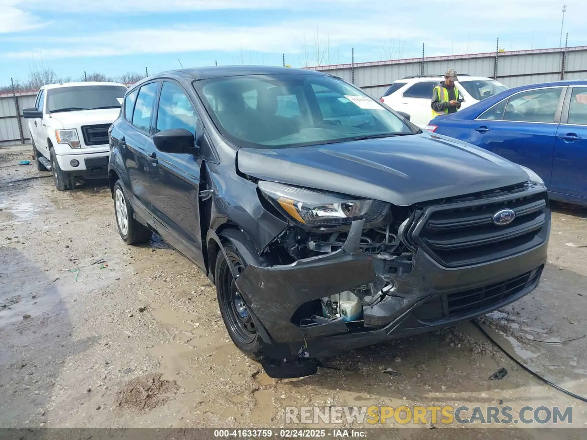 1 Фотография поврежденного автомобиля 1FMCU0F71KUA74959 FORD ESCAPE 2019