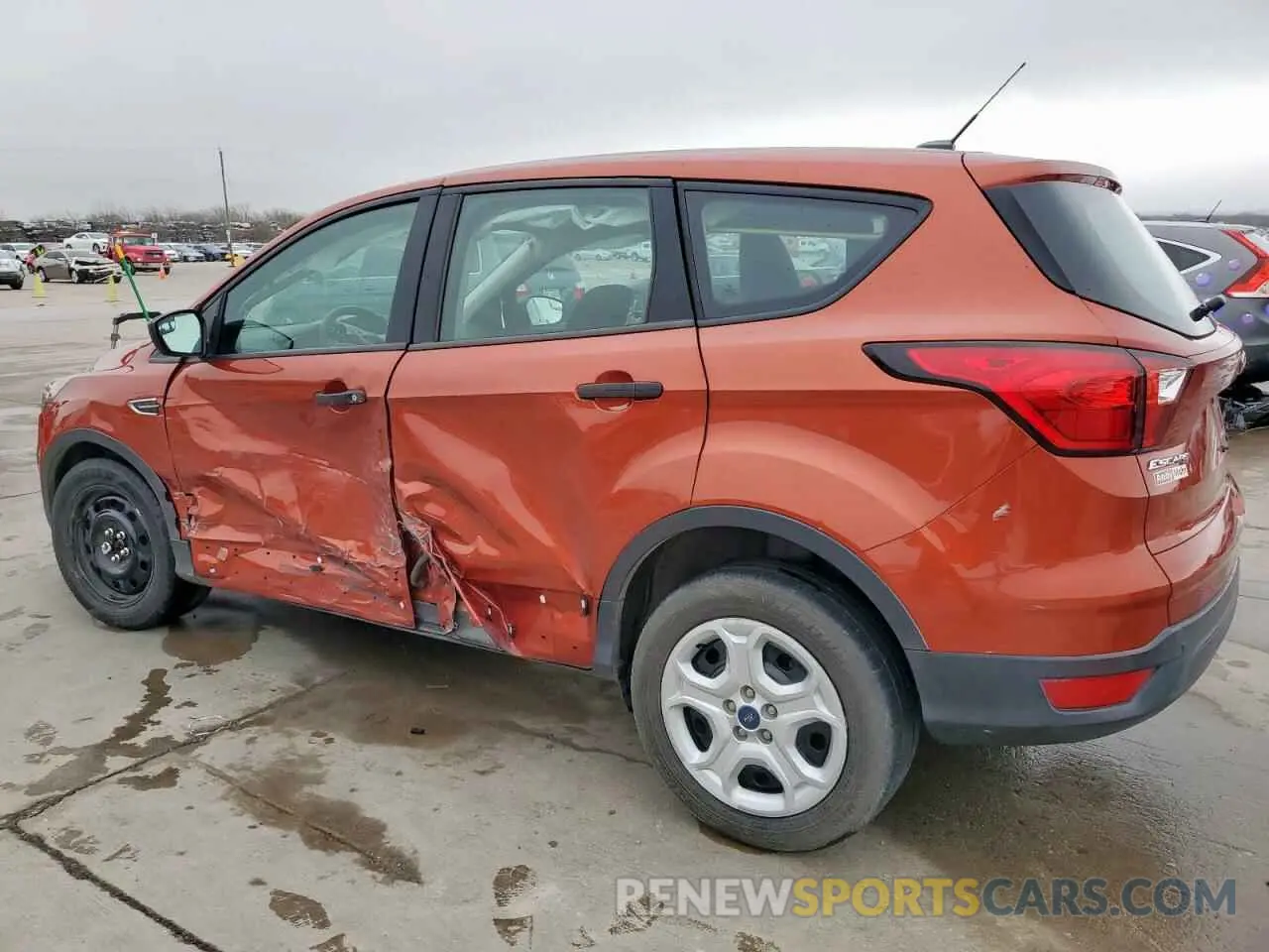 2 Фотография поврежденного автомобиля 1FMCU0F71KUA99182 FORD ESCAPE 2019