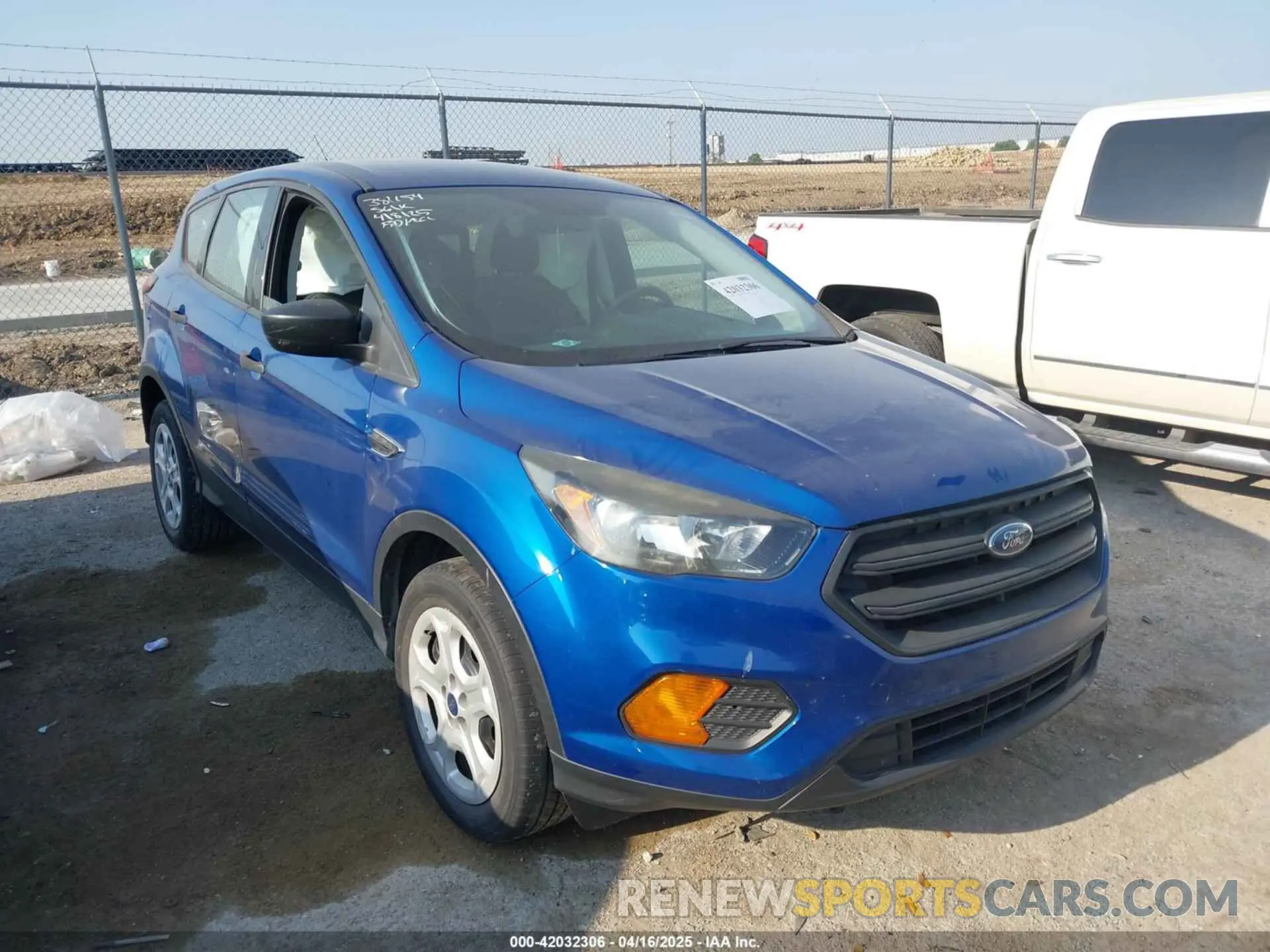 1 Фотография поврежденного автомобиля 1FMCU0F71KUB21083 FORD ESCAPE 2019