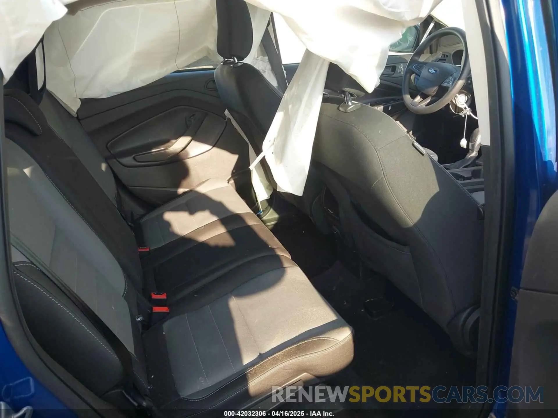 8 Фотография поврежденного автомобиля 1FMCU0F71KUB21083 FORD ESCAPE 2019