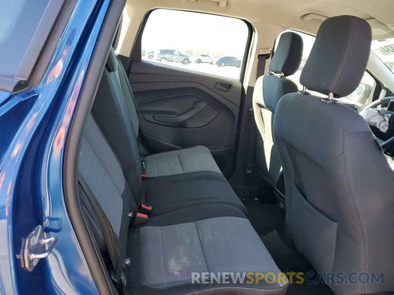 11 Photograph of a damaged car 1FMCU0F71KUC46973 FORD ESCAPE 2019