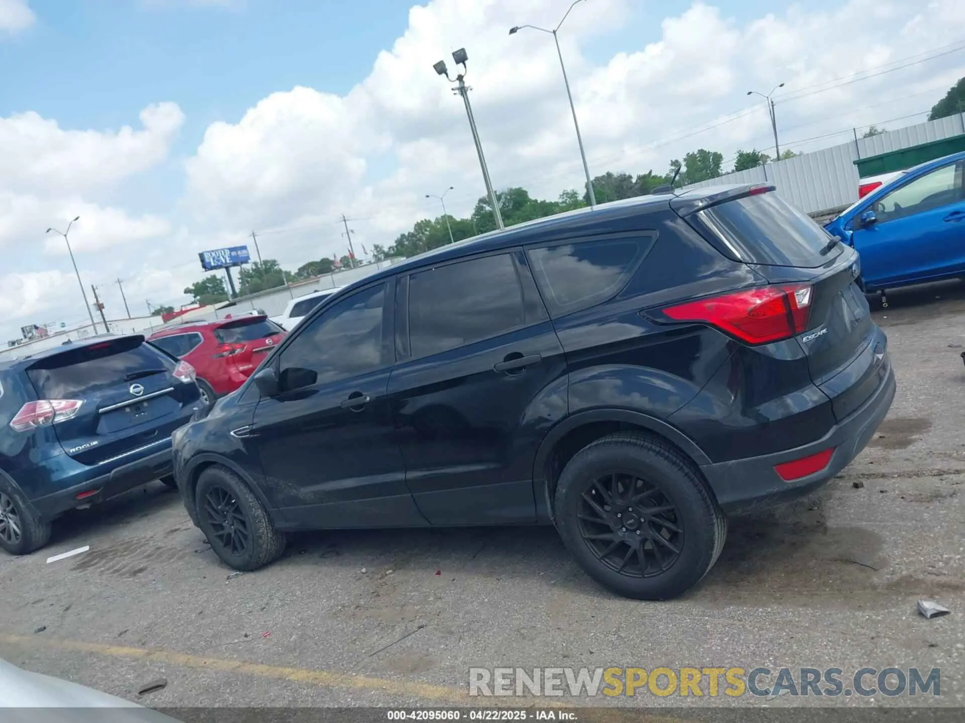 13 Photograph of a damaged car 1FMCU0F72KUA18481 FORD ESCAPE 2019