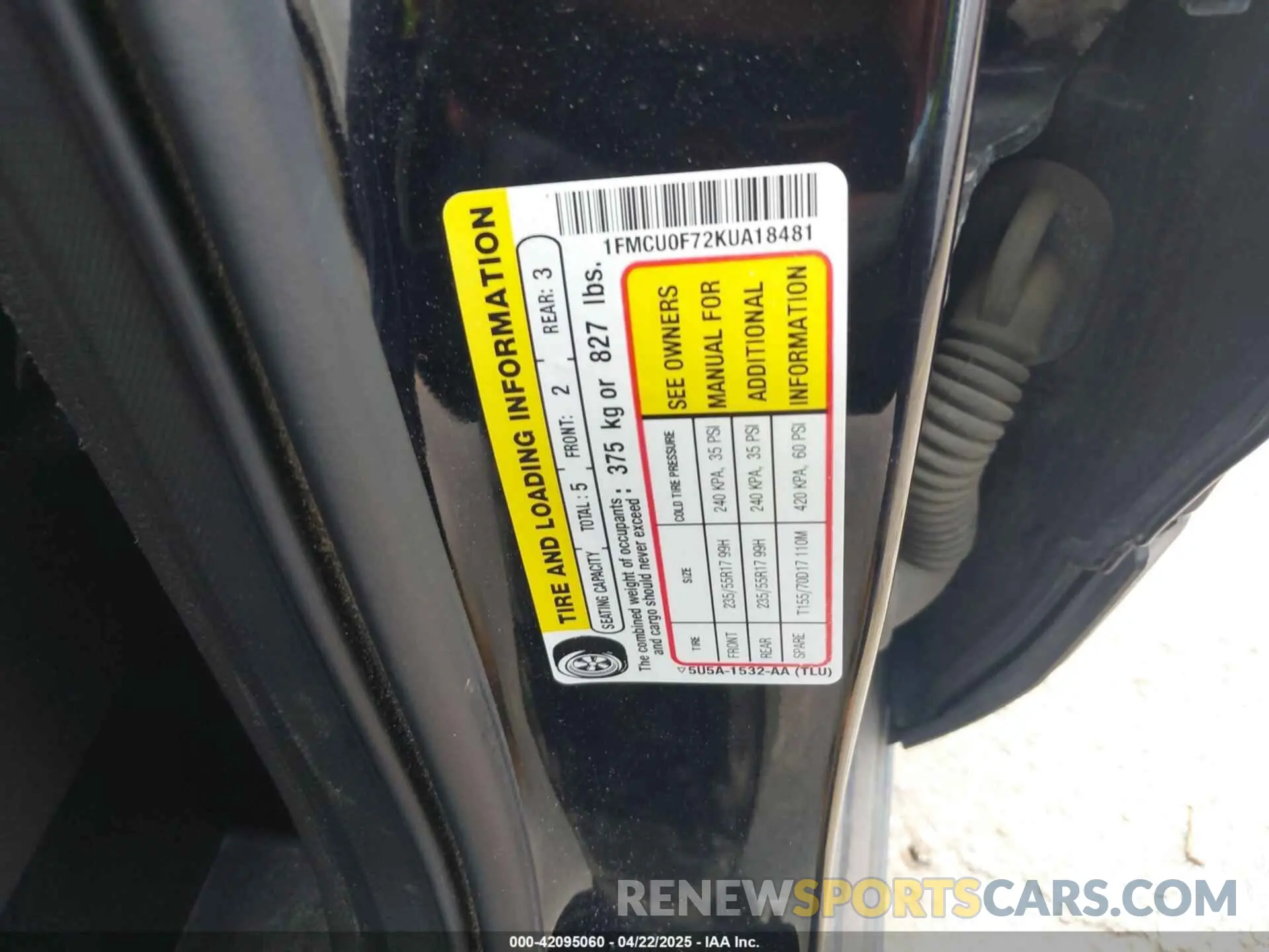 9 Photograph of a damaged car 1FMCU0F72KUA18481 FORD ESCAPE 2019