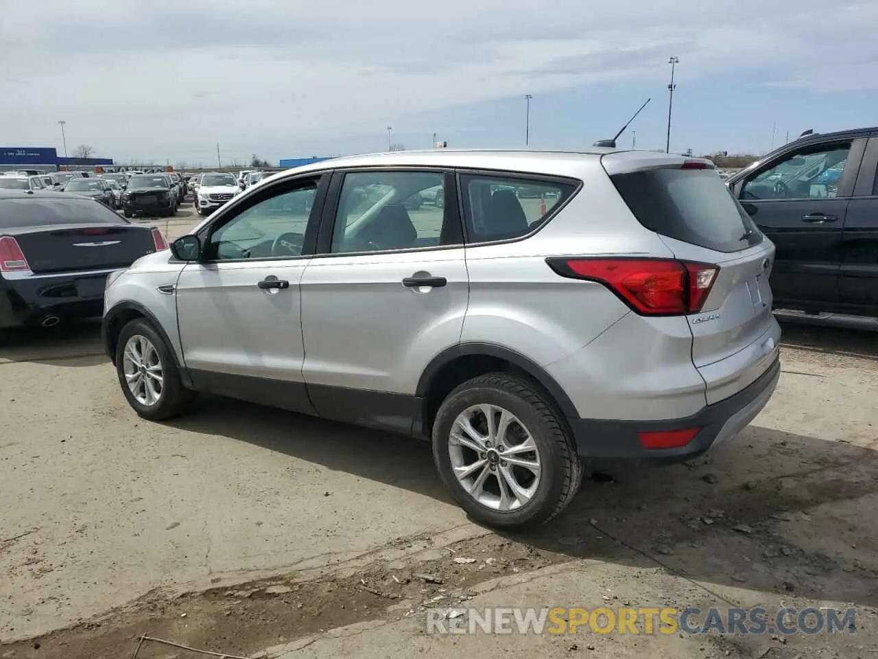 2 Фотография поврежденного автомобиля 1FMCU0F72KUA87719 FORD ESCAPE 2019