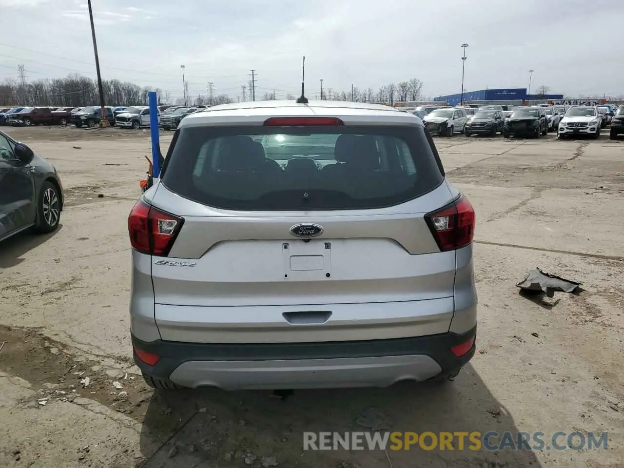 6 Фотография поврежденного автомобиля 1FMCU0F72KUA87719 FORD ESCAPE 2019