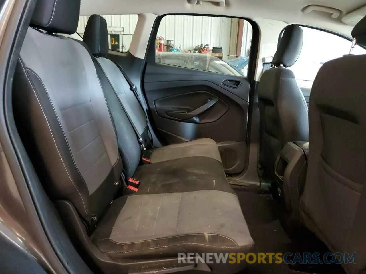 11 Photograph of a damaged car 1FMCU0F72KUA88630 FORD ESCAPE 2019