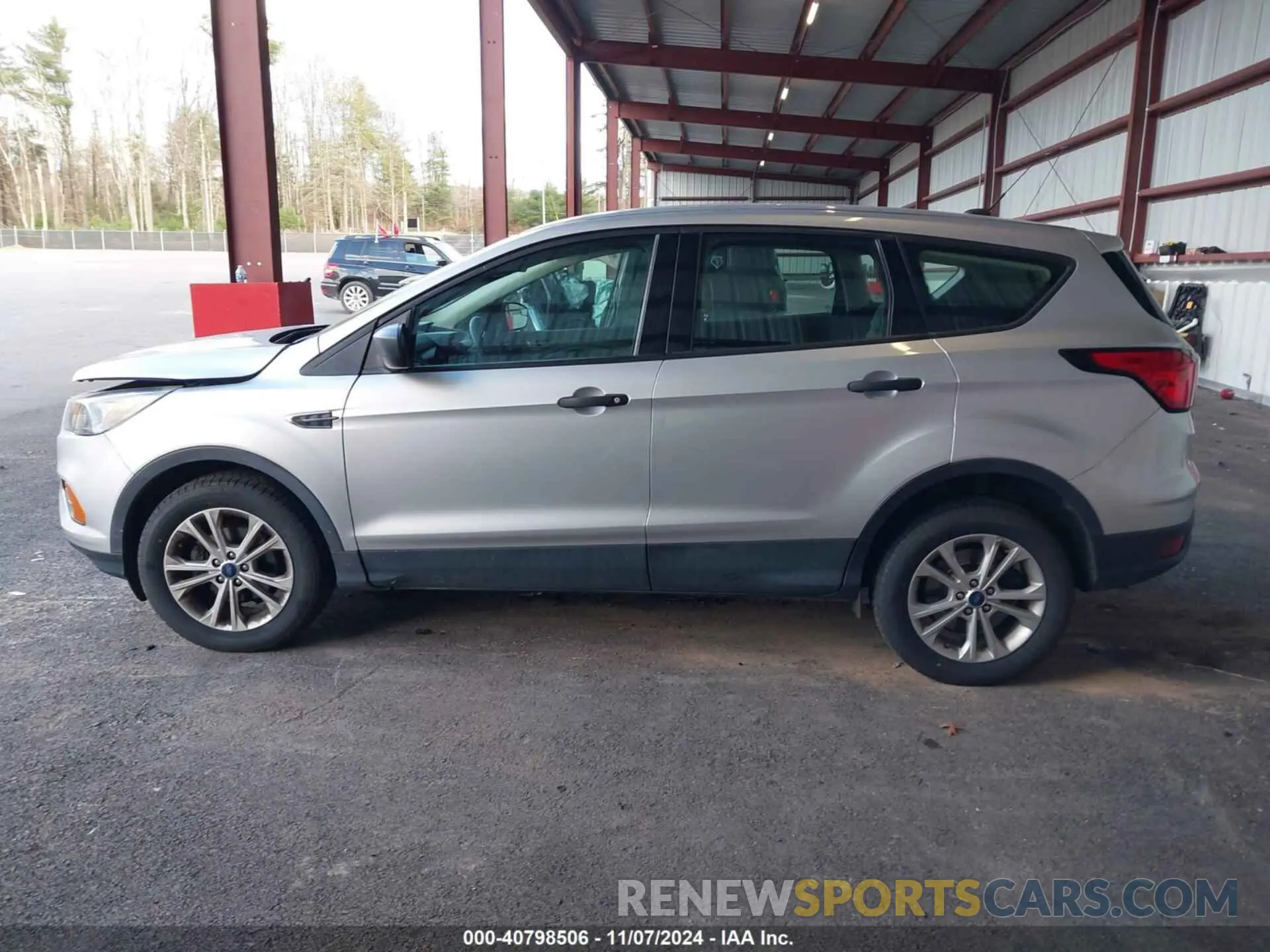14 Photograph of a damaged car 1FMCU0F72KUB05801 FORD ESCAPE 2019
