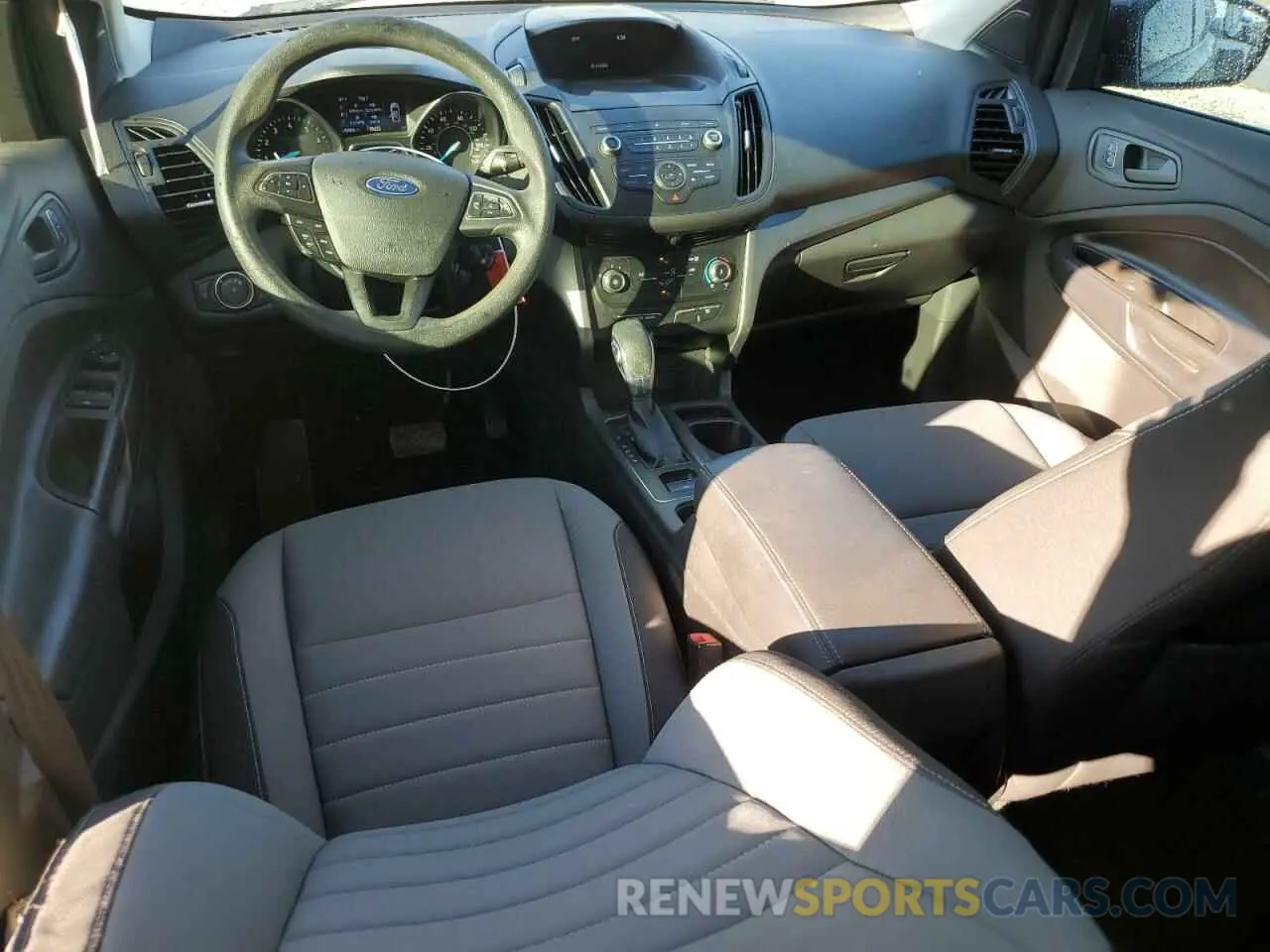 8 Фотография поврежденного автомобиля 1FMCU0F72KUB45800 FORD ESCAPE 2019