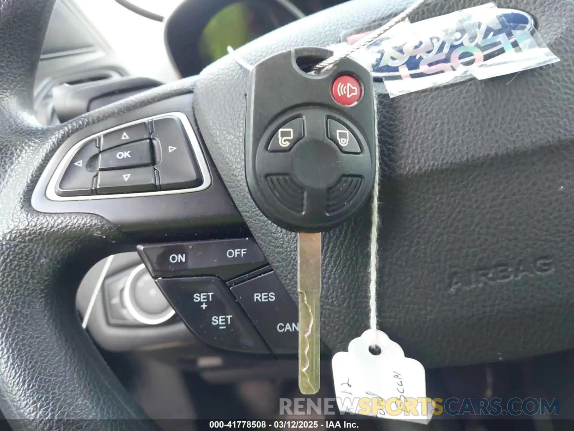 11 Photograph of a damaged car 1FMCU0F72KUC27784 FORD ESCAPE 2019