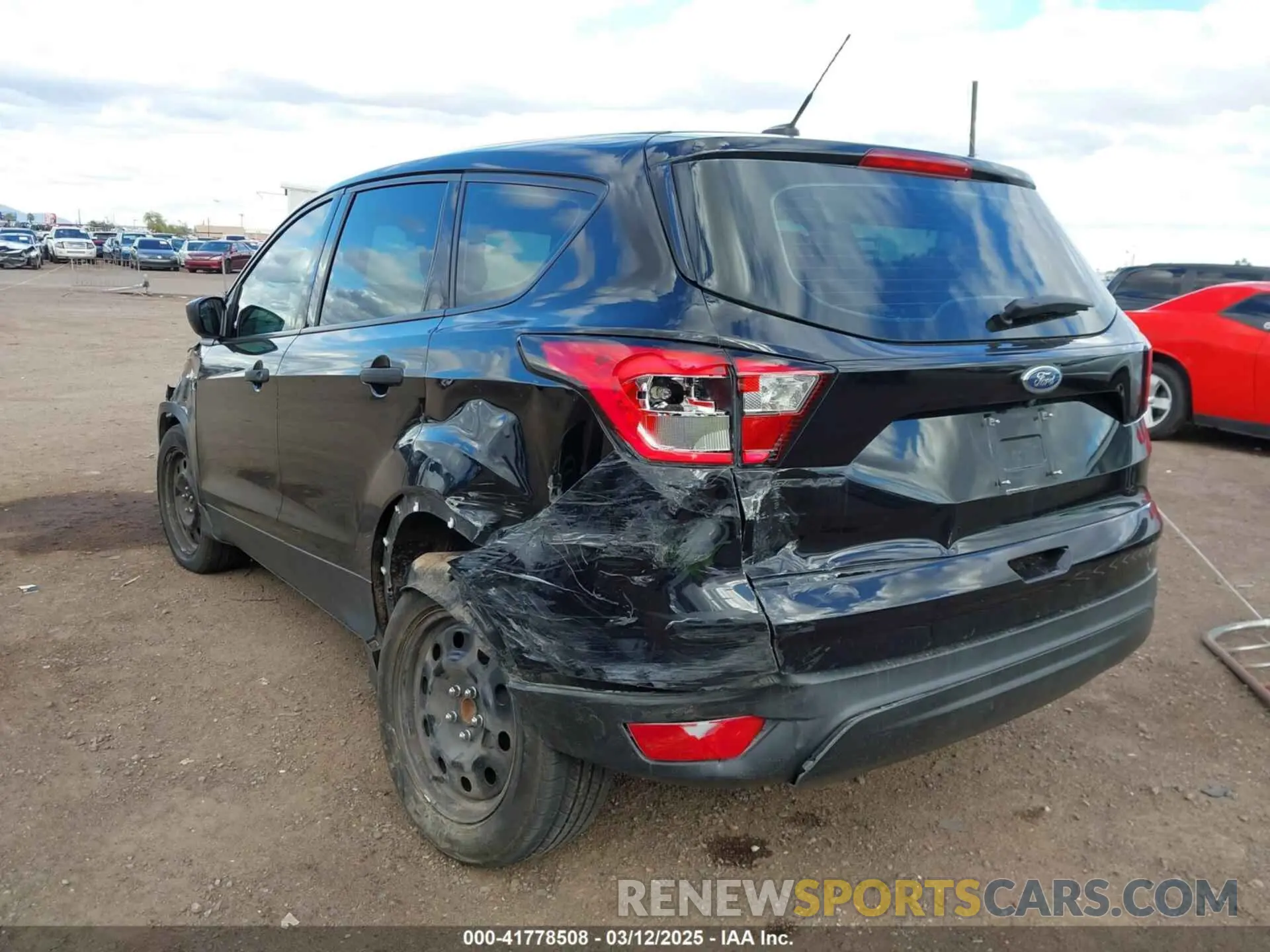 3 Photograph of a damaged car 1FMCU0F72KUC27784 FORD ESCAPE 2019