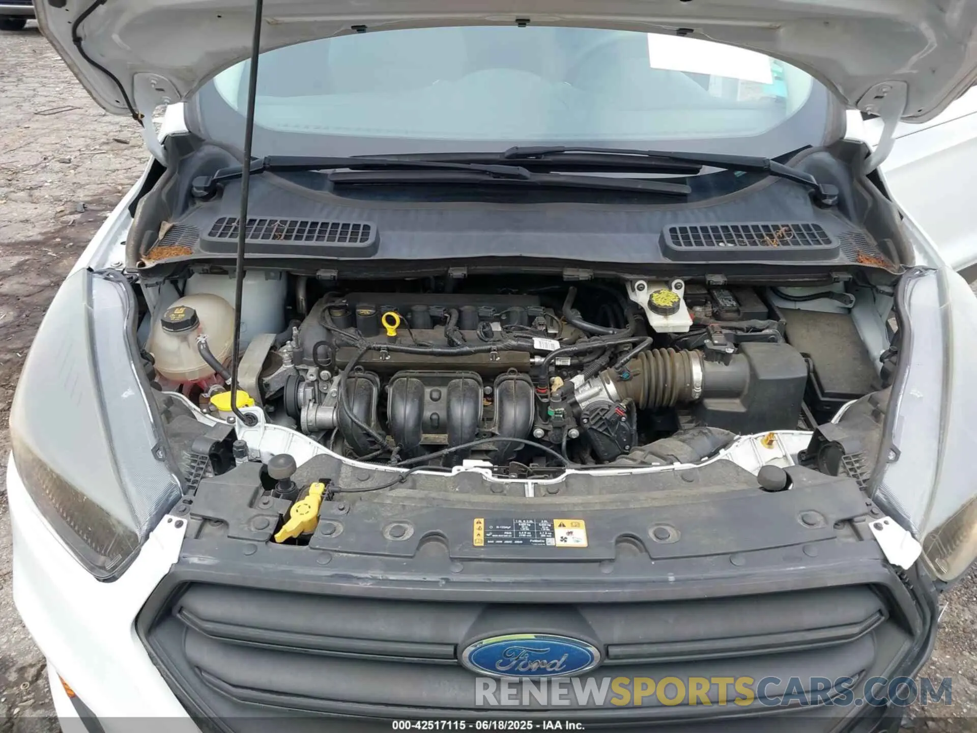 10 Photograph of a damaged car 1FMCU0F73KUA30333 FORD ESCAPE 2019