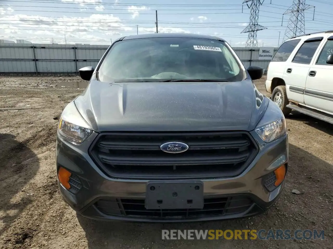 5 Photograph of a damaged car 1FMCU0F73KUB01921 FORD ESCAPE 2019