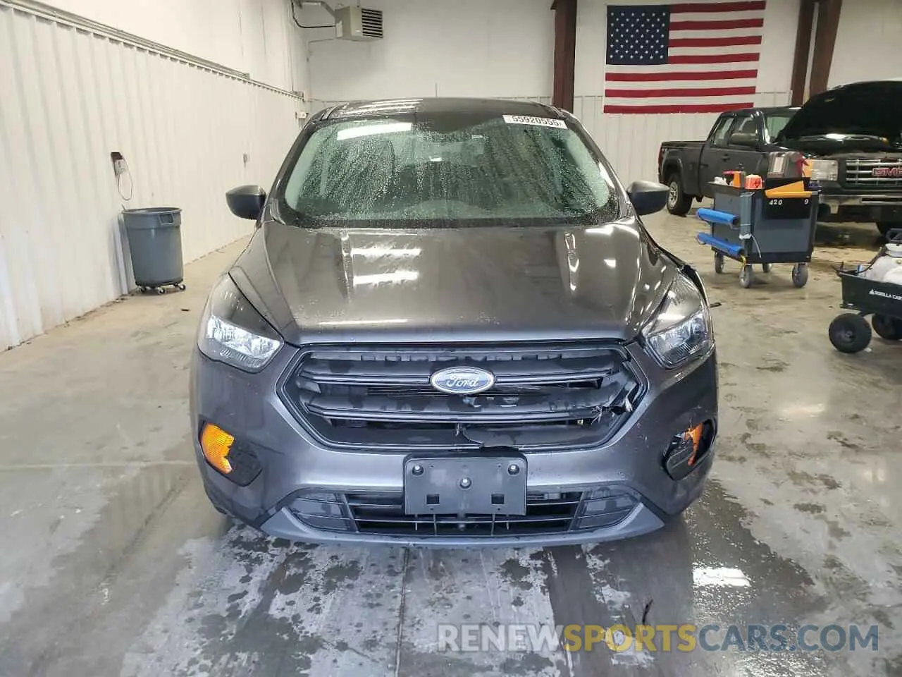 5 Photograph of a damaged car 1FMCU0F73KUB73587 FORD ESCAPE 2019