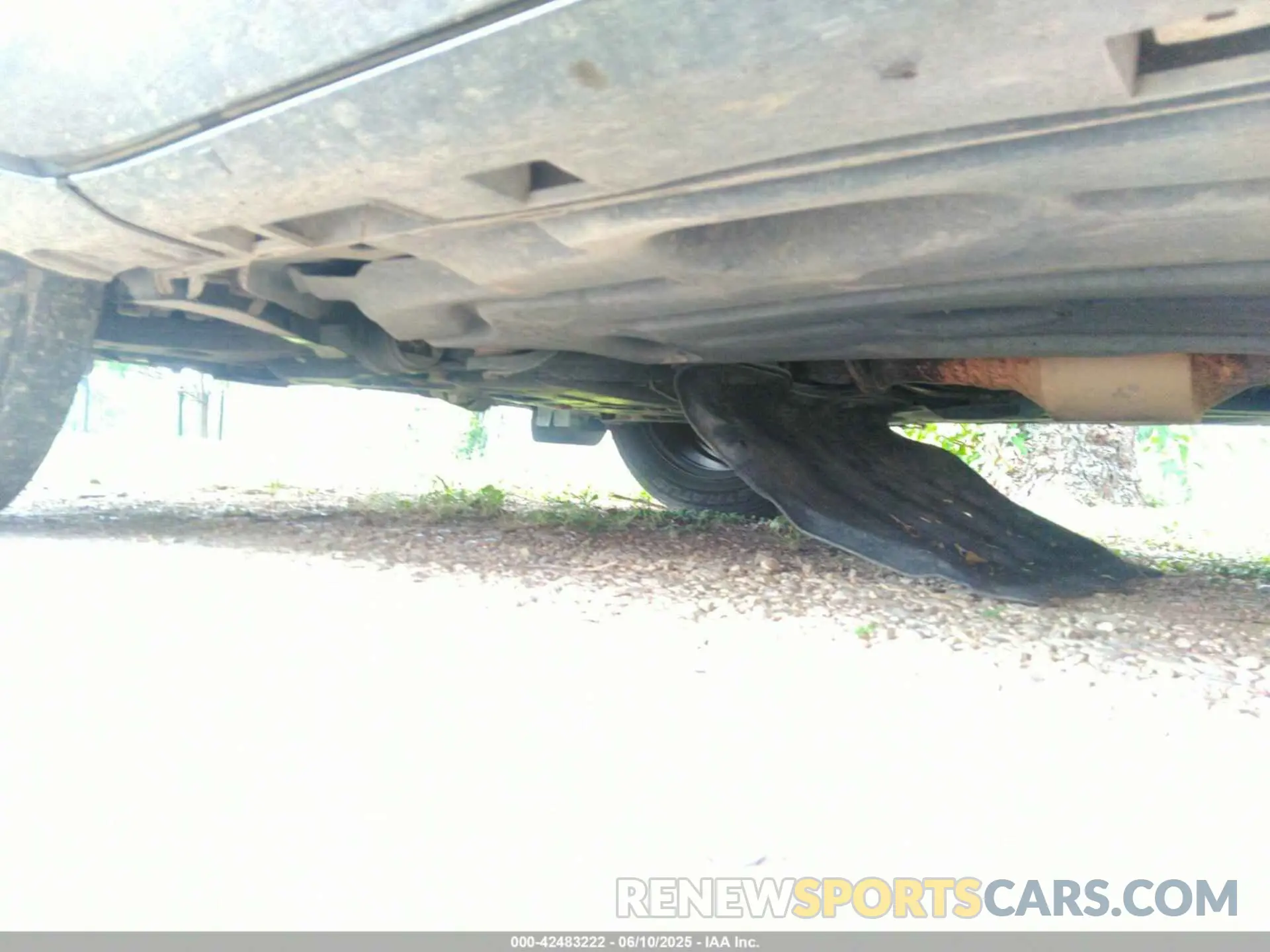 18 Photograph of a damaged car 1FMCU0F73KUC25400 FORD ESCAPE 2019