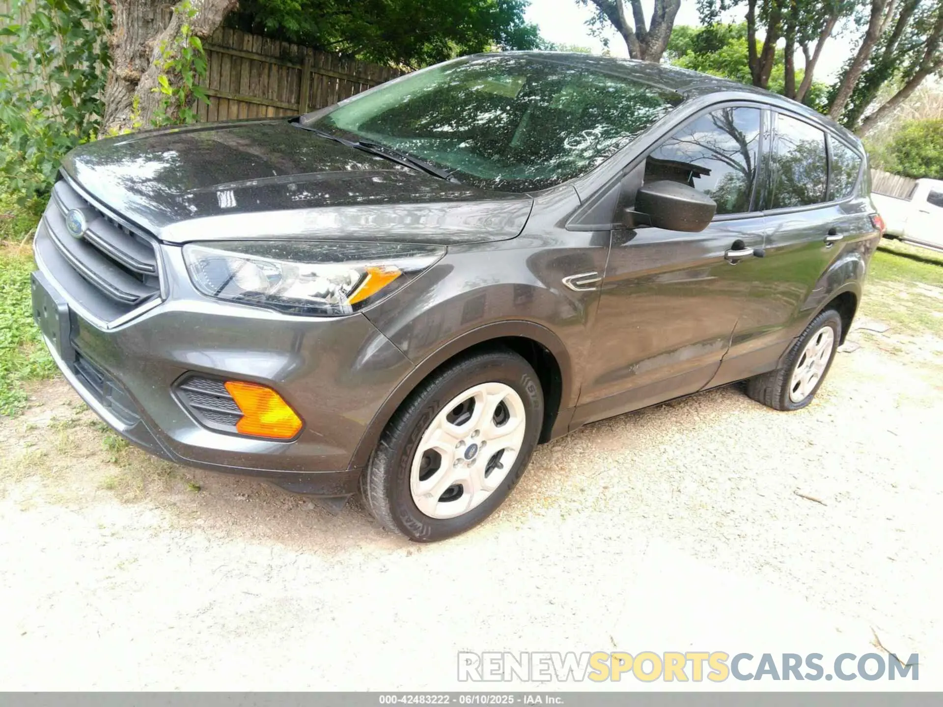 2 Photograph of a damaged car 1FMCU0F73KUC25400 FORD ESCAPE 2019