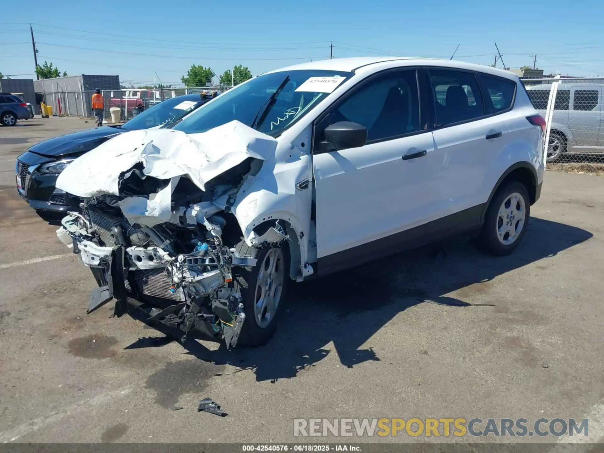 2 Photograph of a damaged car 1FMCU0F74KUB63022 FORD ESCAPE 2019