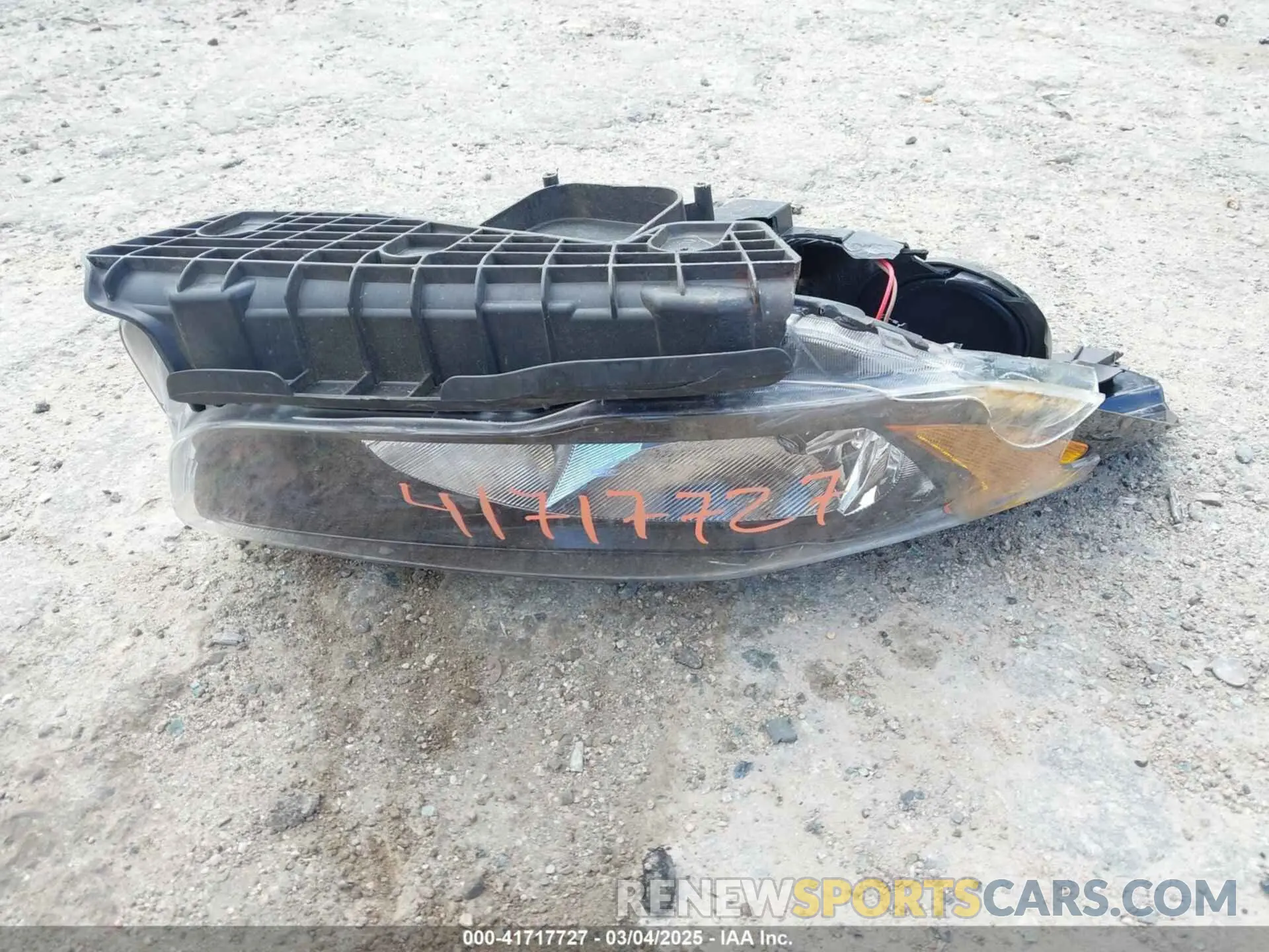 12 Фотография поврежденного автомобиля 1FMCU0F75KUB20308 FORD ESCAPE 2019