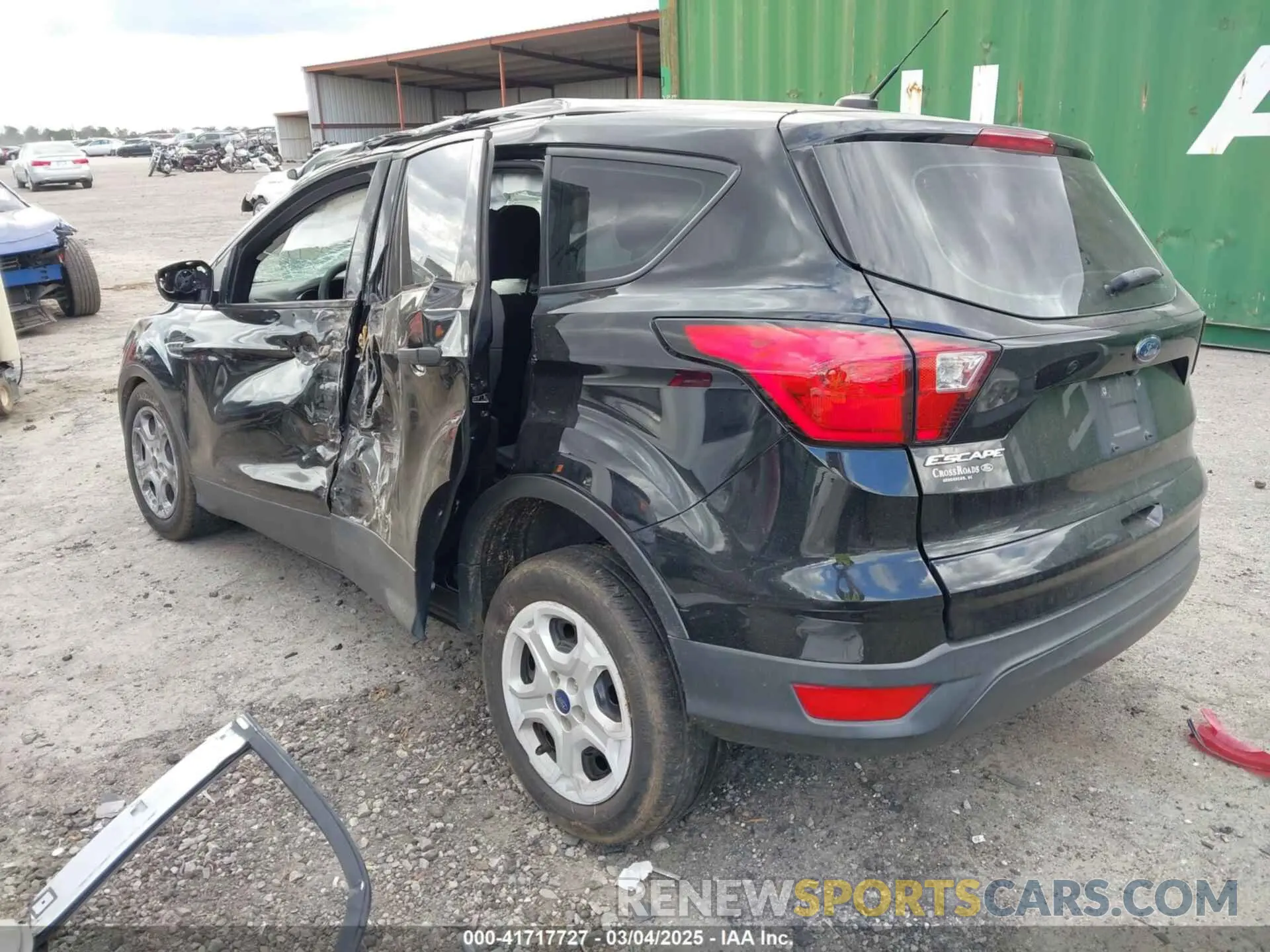 3 Фотография поврежденного автомобиля 1FMCU0F75KUB20308 FORD ESCAPE 2019