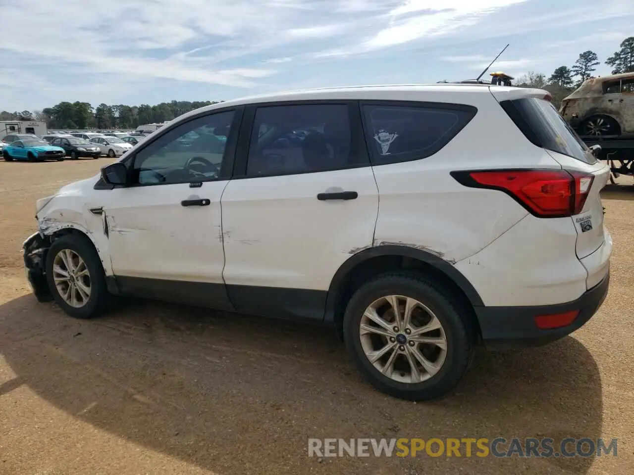 2 Фотография поврежденного автомобиля 1FMCU0F75KUB26464 FORD ESCAPE 2019