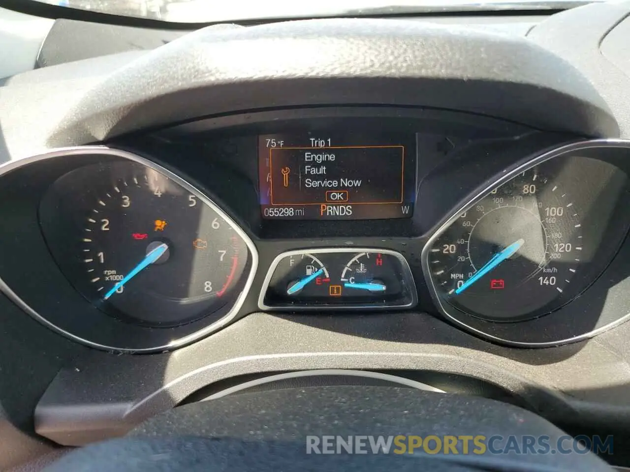 9 Photograph of a damaged car 1FMCU0F76KUA44792 FORD ESCAPE 2019