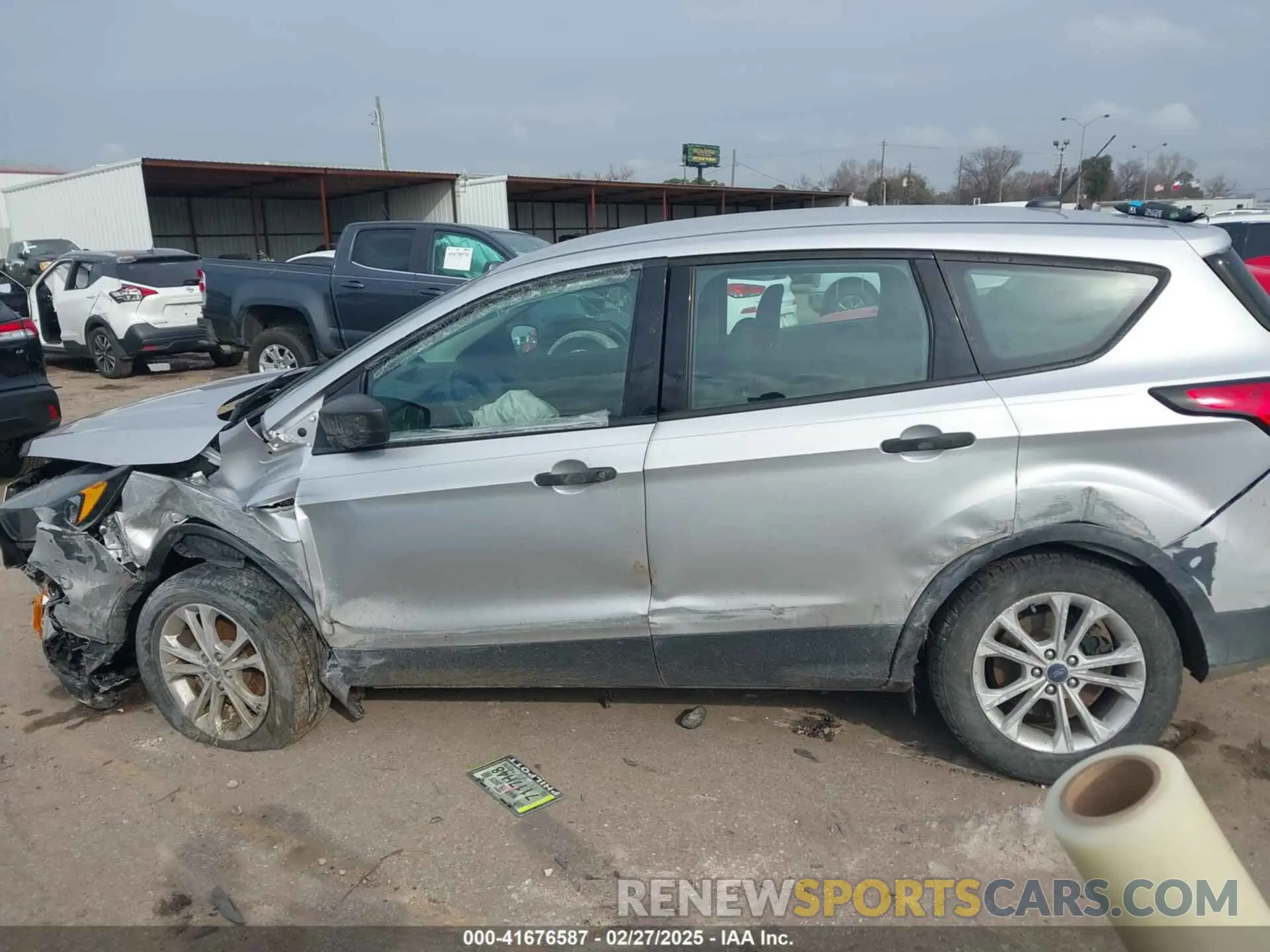 14 Photograph of a damaged car 1FMCU0F76KUB96023 FORD ESCAPE 2019