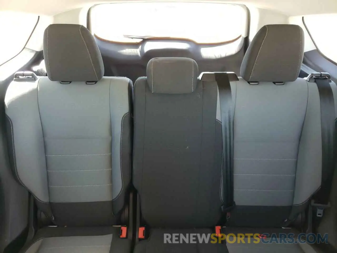 10 Фотография поврежденного автомобиля 1FMCU0F77KUA26382 FORD ESCAPE 2019