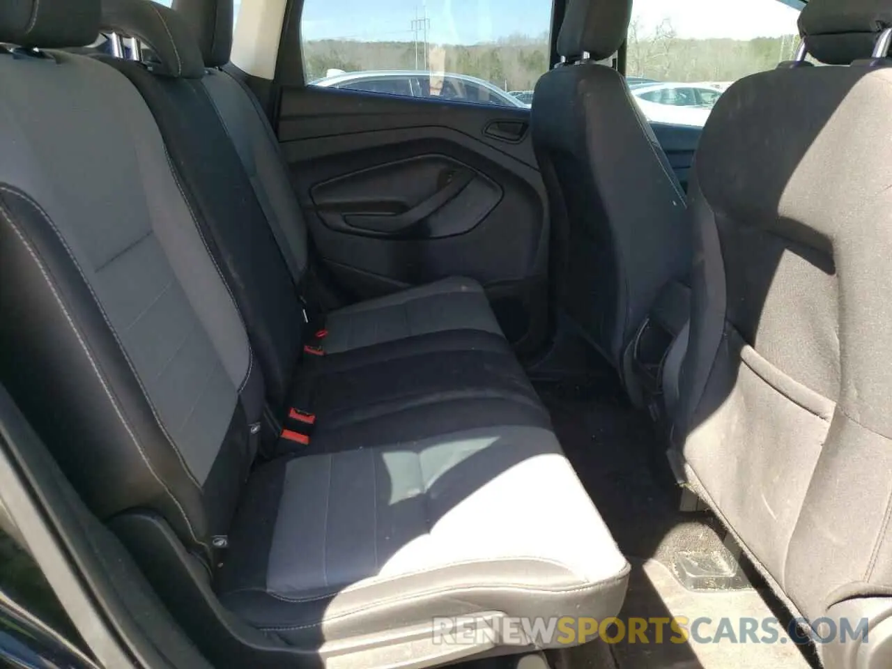 11 Фотография поврежденного автомобиля 1FMCU0F77KUA26382 FORD ESCAPE 2019