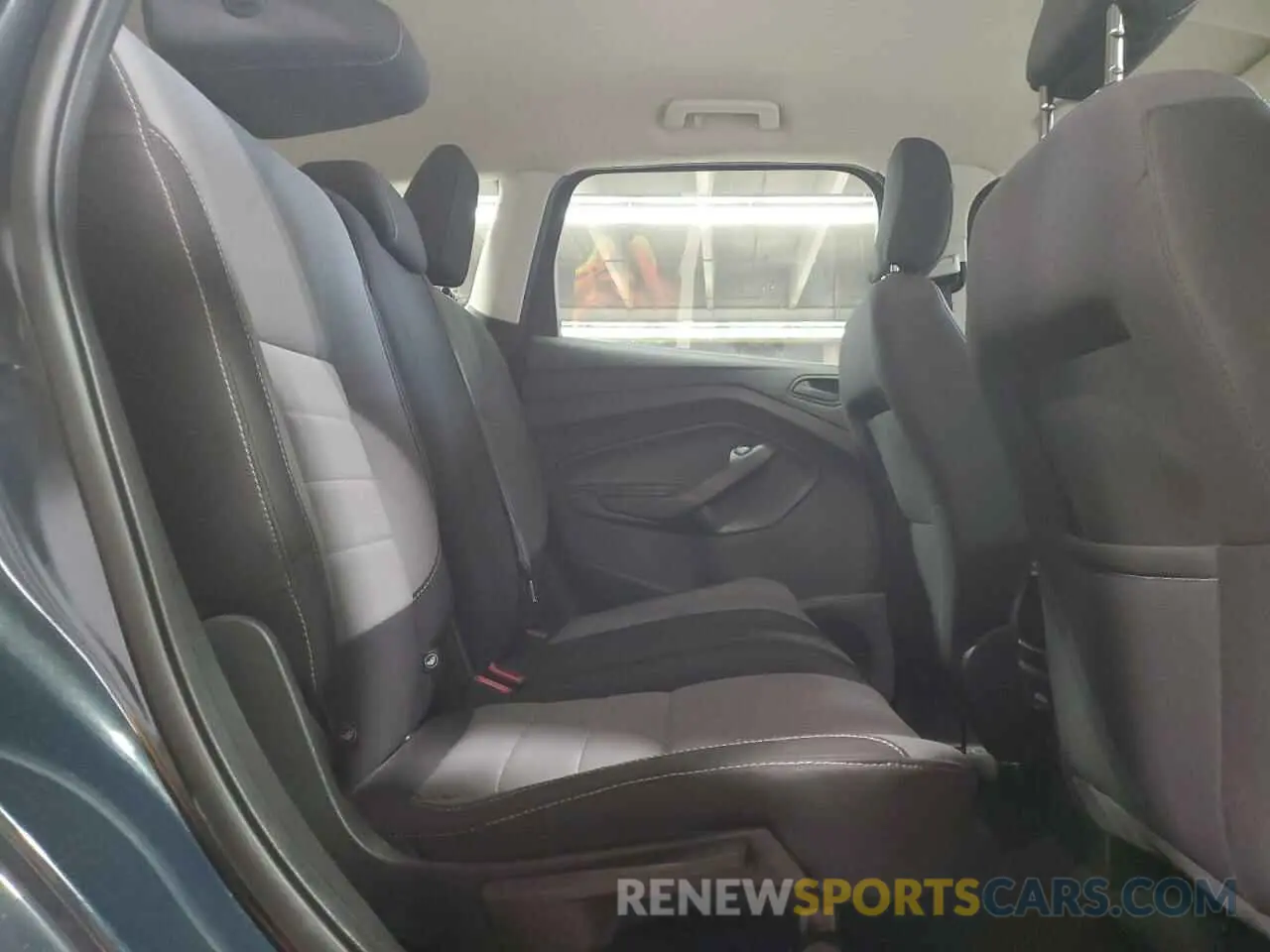 10 Фотография поврежденного автомобиля 1FMCU0F77KUB45355 FORD ESCAPE 2019