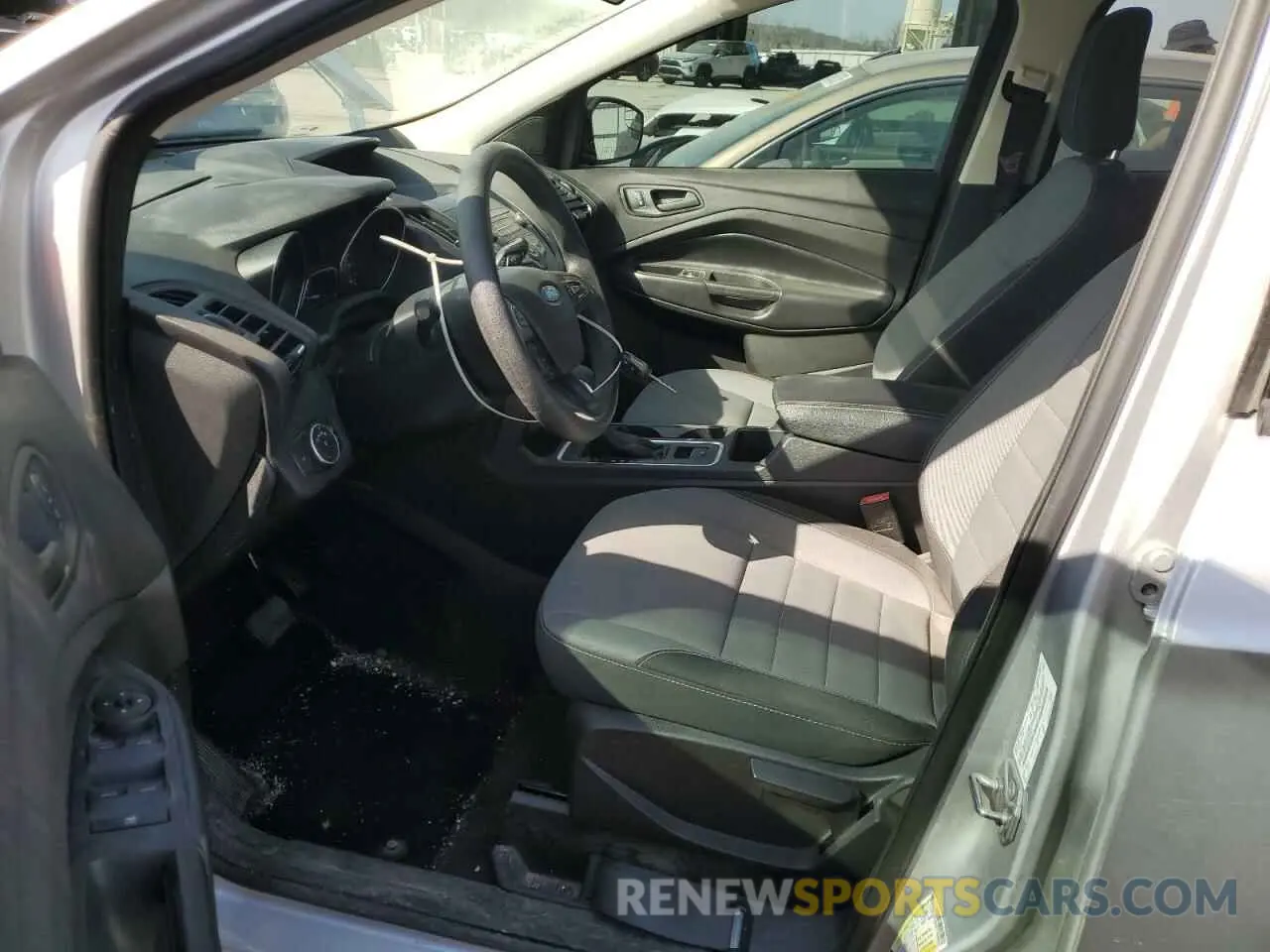 7 Фотография поврежденного автомобиля 1FMCU0F77KUB88965 FORD ESCAPE 2019