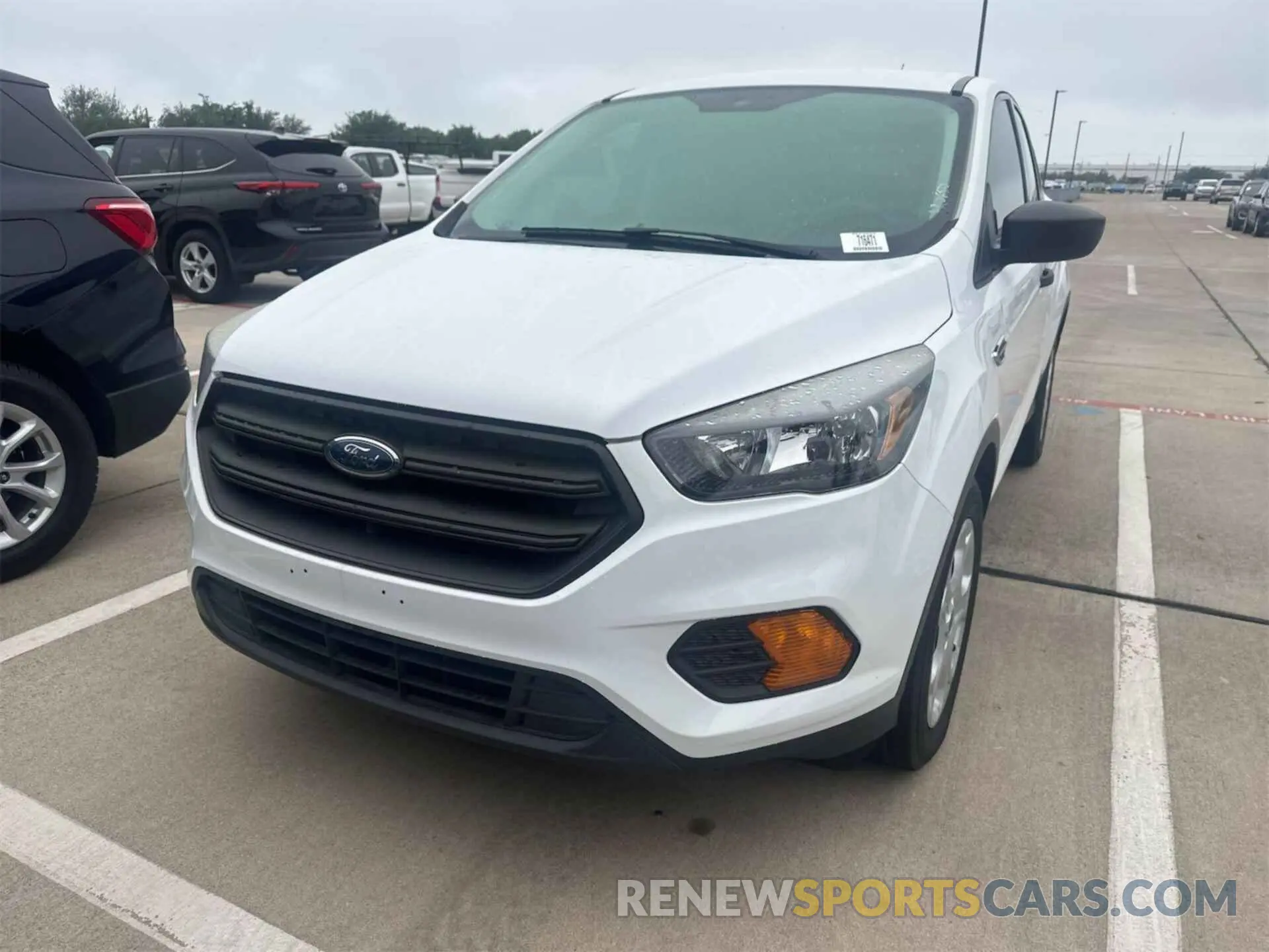 19 Photograph of a damaged car 1FMCU0F78KUA99745 FORD ESCAPE 2019