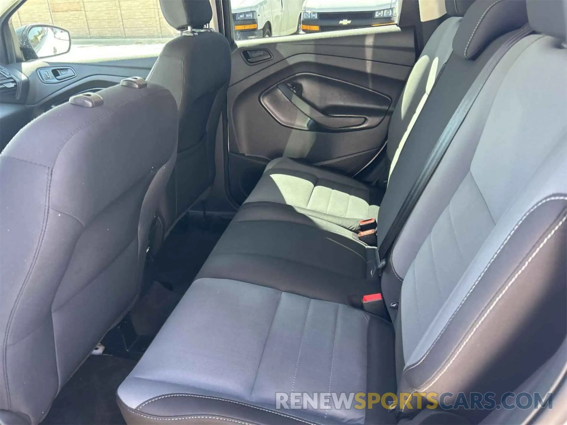 8 Photograph of a damaged car 1FMCU0F78KUA99745 FORD ESCAPE 2019