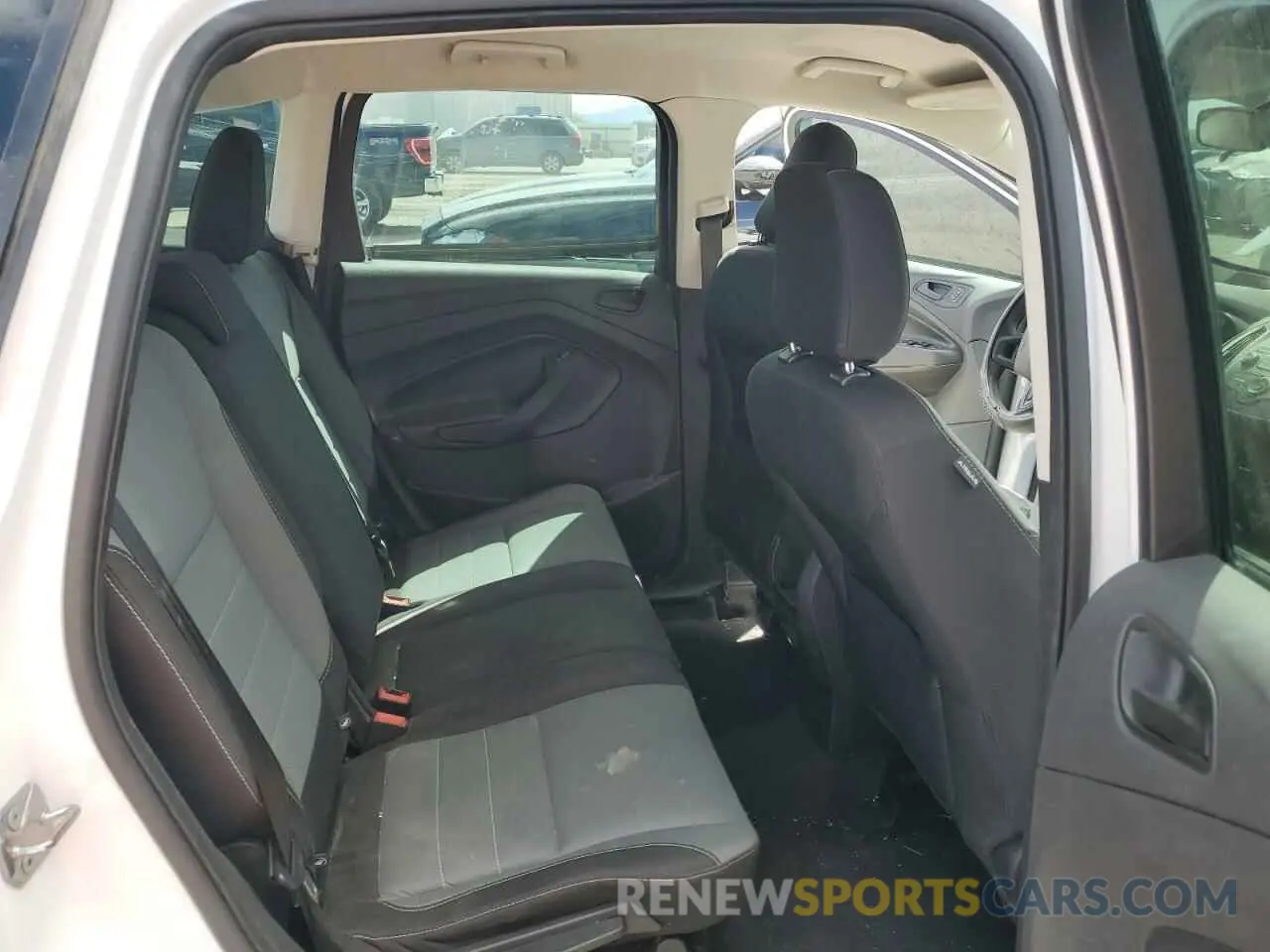 10 Фотография поврежденного автомобиля 1FMCU0F78KUB04667 FORD ESCAPE 2019