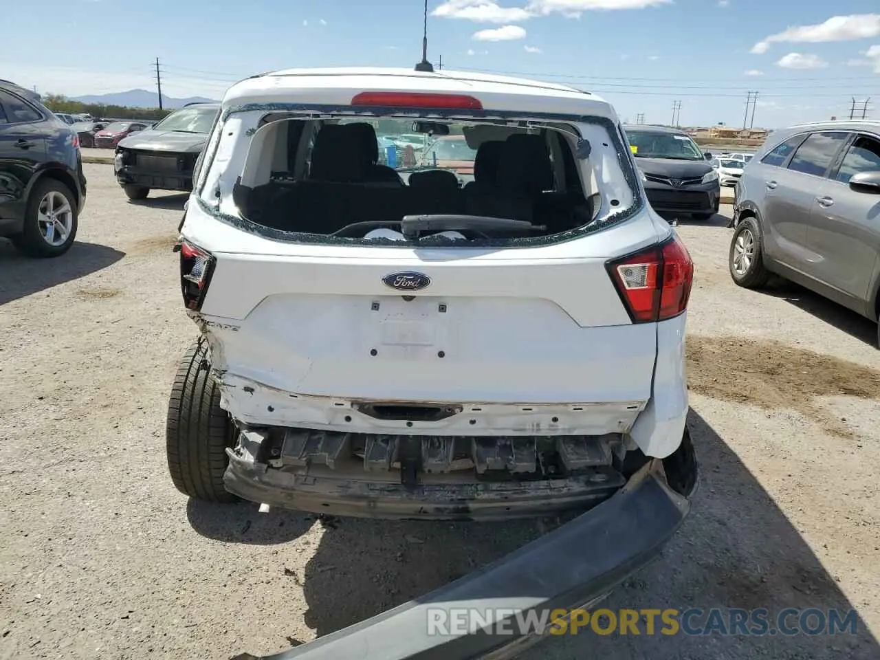 6 Фотография поврежденного автомобиля 1FMCU0F78KUB04667 FORD ESCAPE 2019