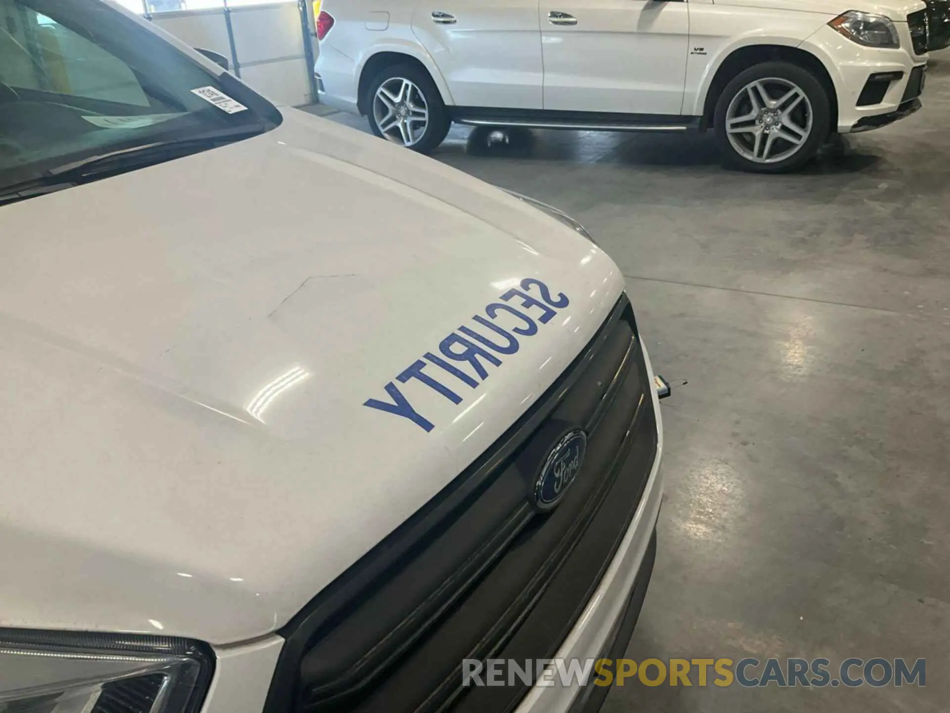 23 Photograph of a damaged car 1FMCU0F78KUB36454 FORD ESCAPE 2019