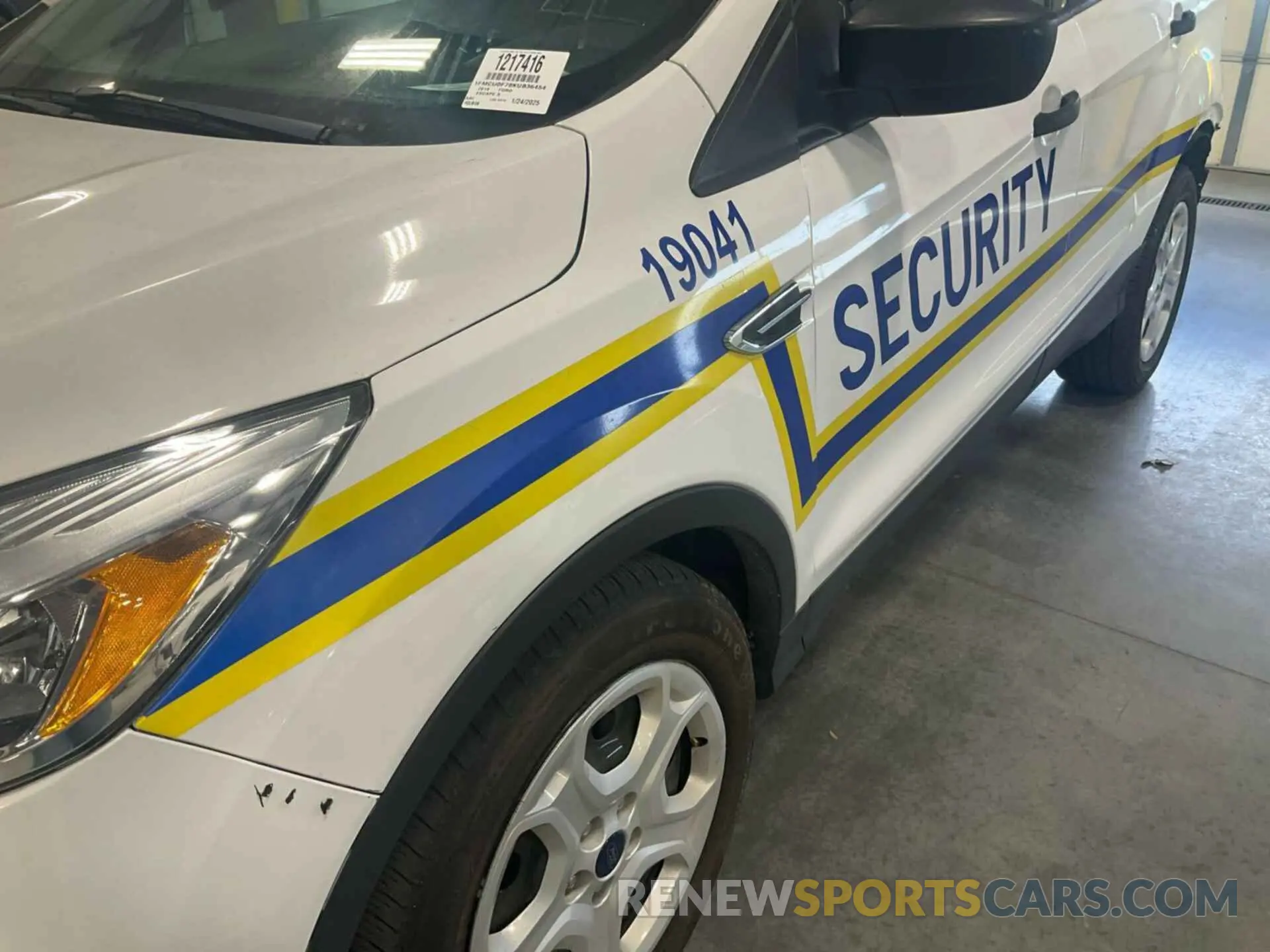 30 Photograph of a damaged car 1FMCU0F78KUB36454 FORD ESCAPE 2019
