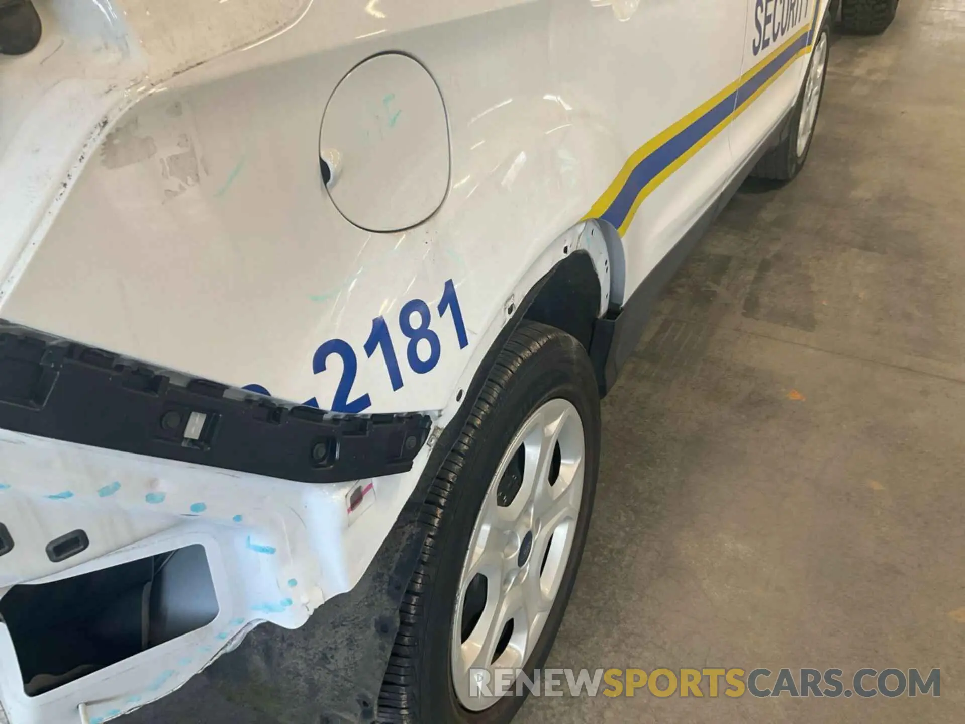 38 Photograph of a damaged car 1FMCU0F78KUB36454 FORD ESCAPE 2019