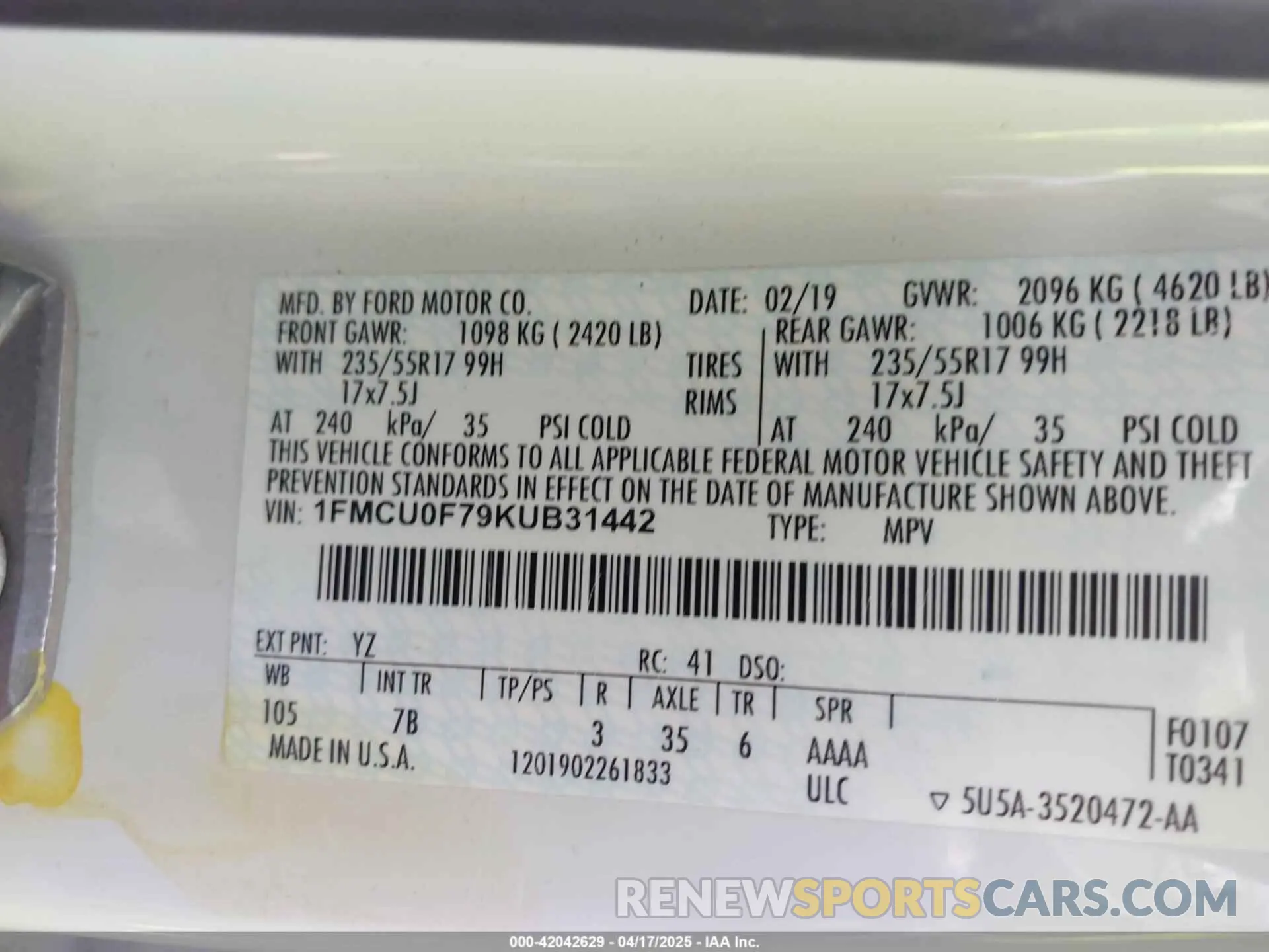 9 Photograph of a damaged car 1FMCU0F79KUB31442 FORD ESCAPE 2019