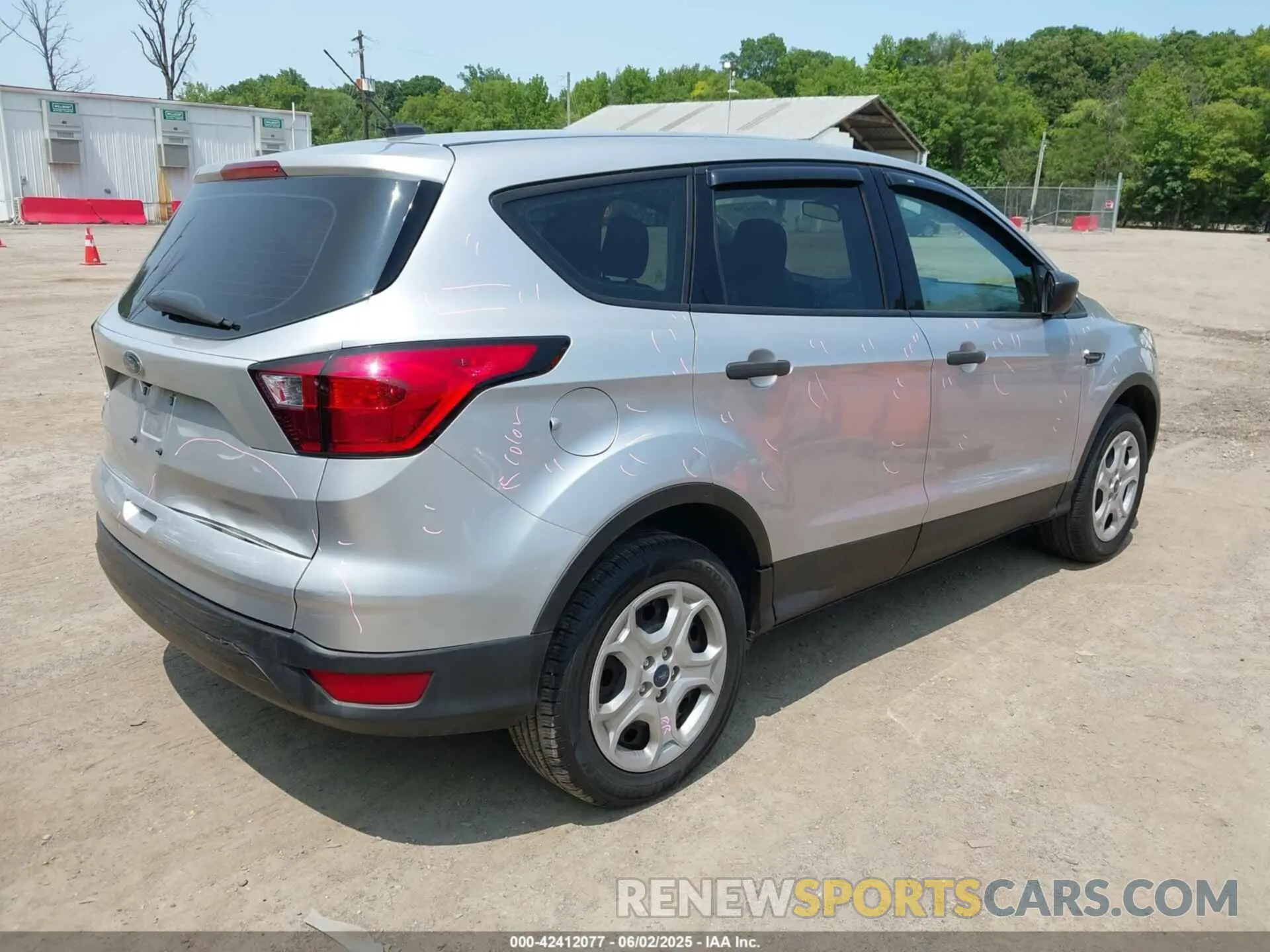 4 Photograph of a damaged car 1FMCU0F7XKUA44780 FORD ESCAPE 2019