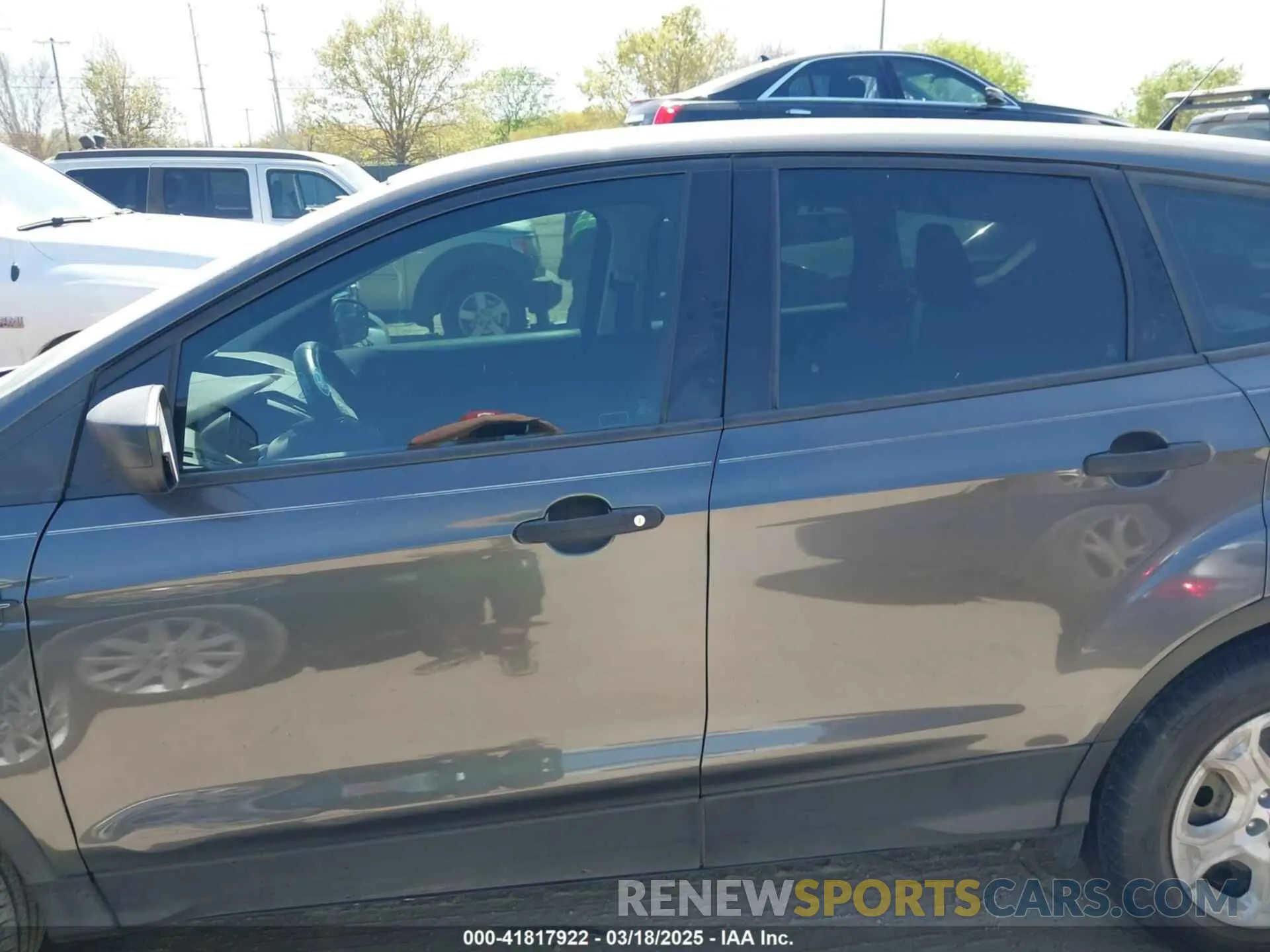 15 Фотография поврежденного автомобиля 1FMCU0F7XKUA62907 FORD ESCAPE 2019