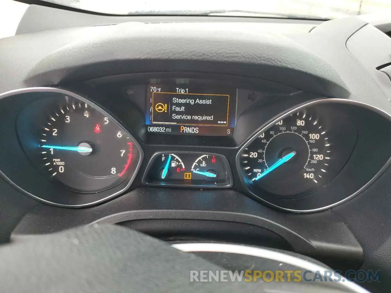 9 Photograph of a damaged car 1FMCU0F7XKUA89394 FORD ESCAPE 2019