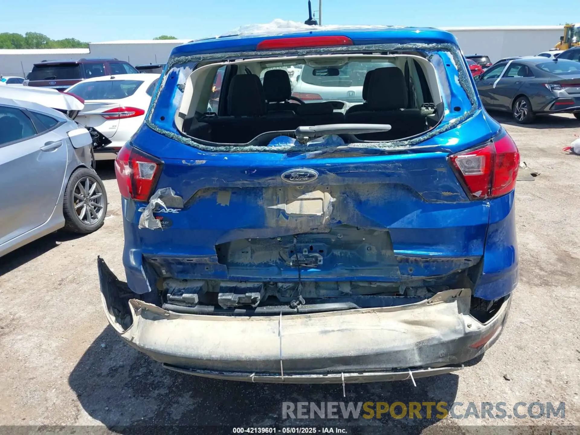 16 Фотография поврежденного автомобиля 1FMCU0F7XKUB58066 FORD ESCAPE 2019