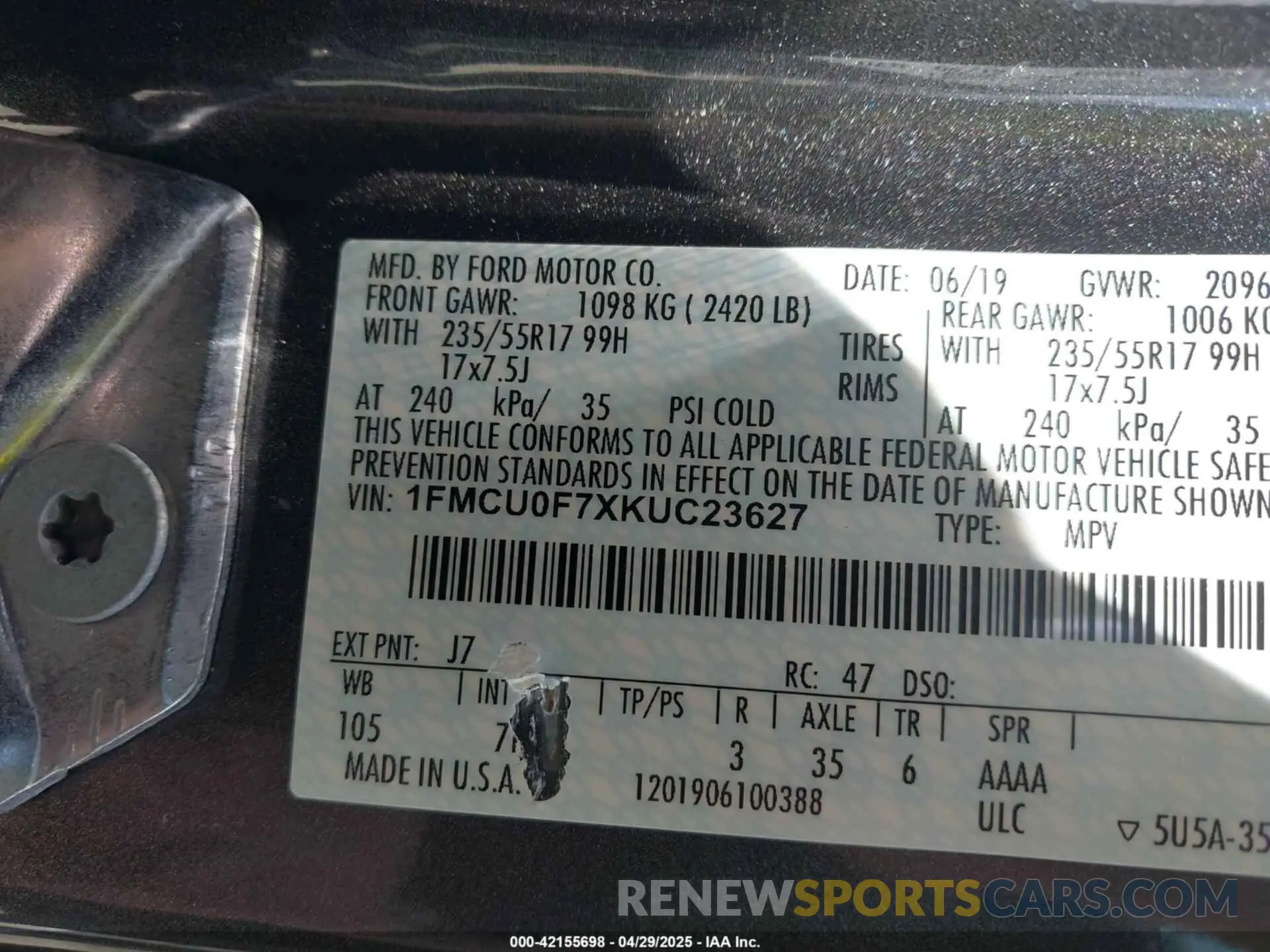 9 Фотография поврежденного автомобиля 1FMCU0F7XKUC23627 FORD ESCAPE 2019