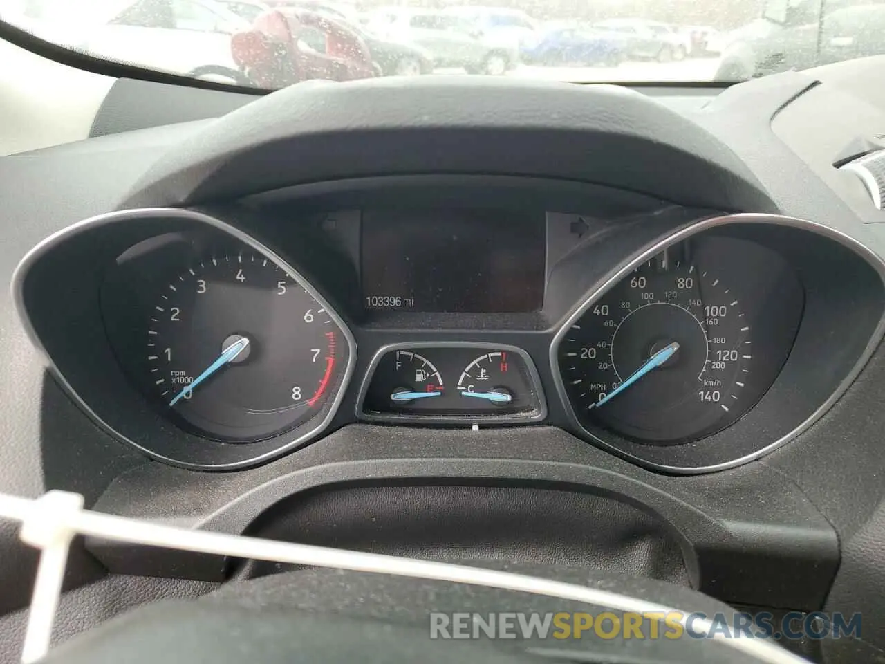 9 Photograph of a damaged car 1FMCU0GD0KUA39530 FORD ESCAPE 2019