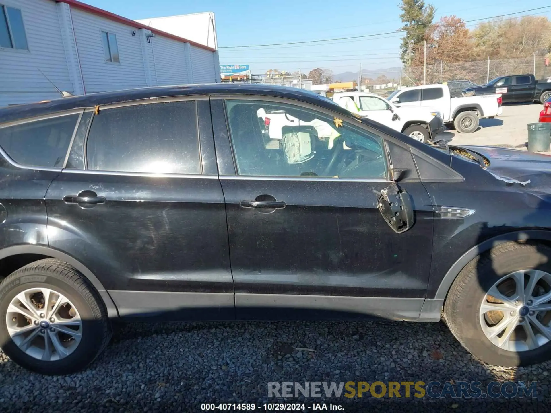 13 Photograph of a damaged car 1FMCU0GD1KUA07539 FORD ESCAPE 2019