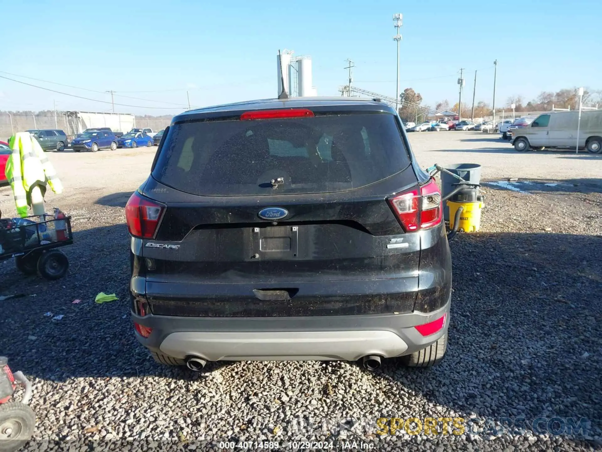 16 Photograph of a damaged car 1FMCU0GD1KUA07539 FORD ESCAPE 2019