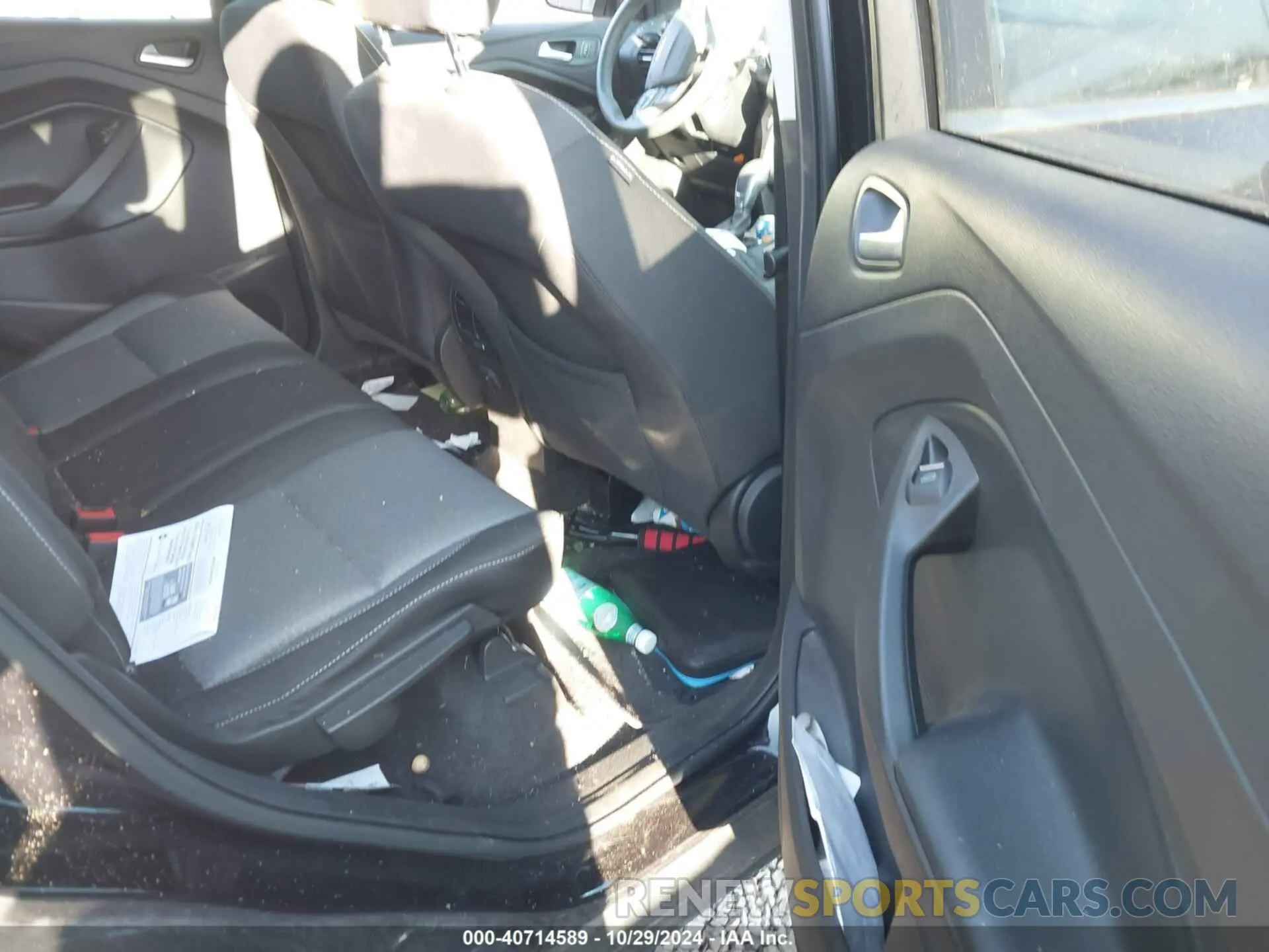 8 Photograph of a damaged car 1FMCU0GD1KUA07539 FORD ESCAPE 2019