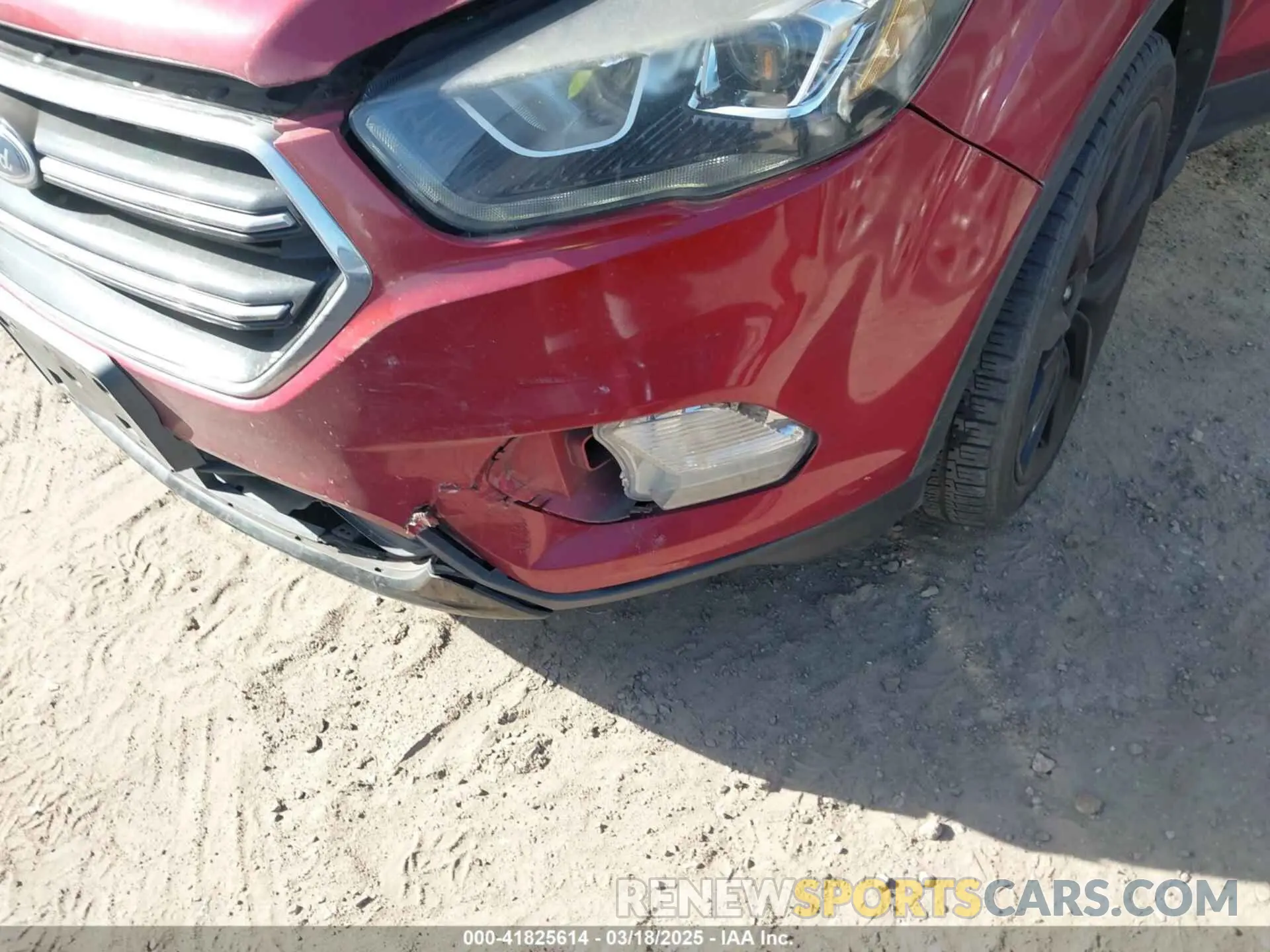 6 Фотография поврежденного автомобиля 1FMCU0GD1KUA17486 FORD ESCAPE 2019