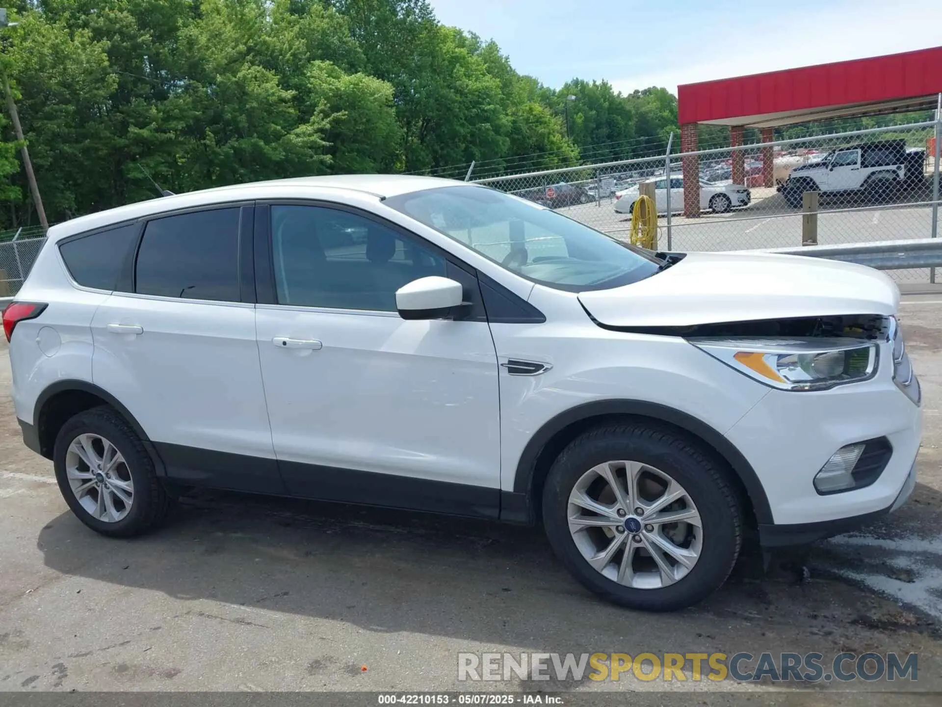 13 Photograph of a damaged car 1FMCU0GD1KUA90714 FORD ESCAPE 2019
