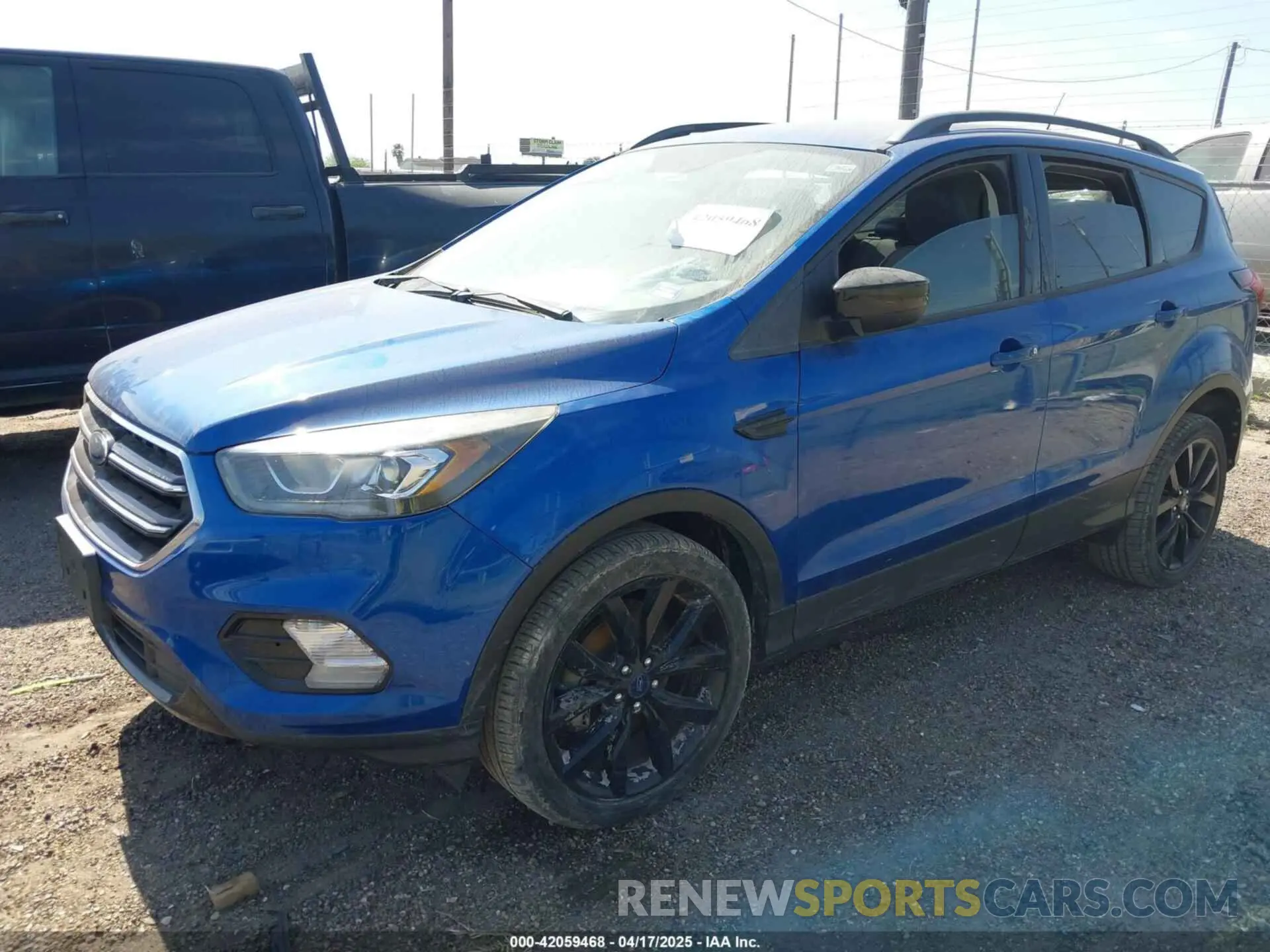 2 Фотография поврежденного автомобиля 1FMCU0GD1KUB00318 FORD ESCAPE 2019