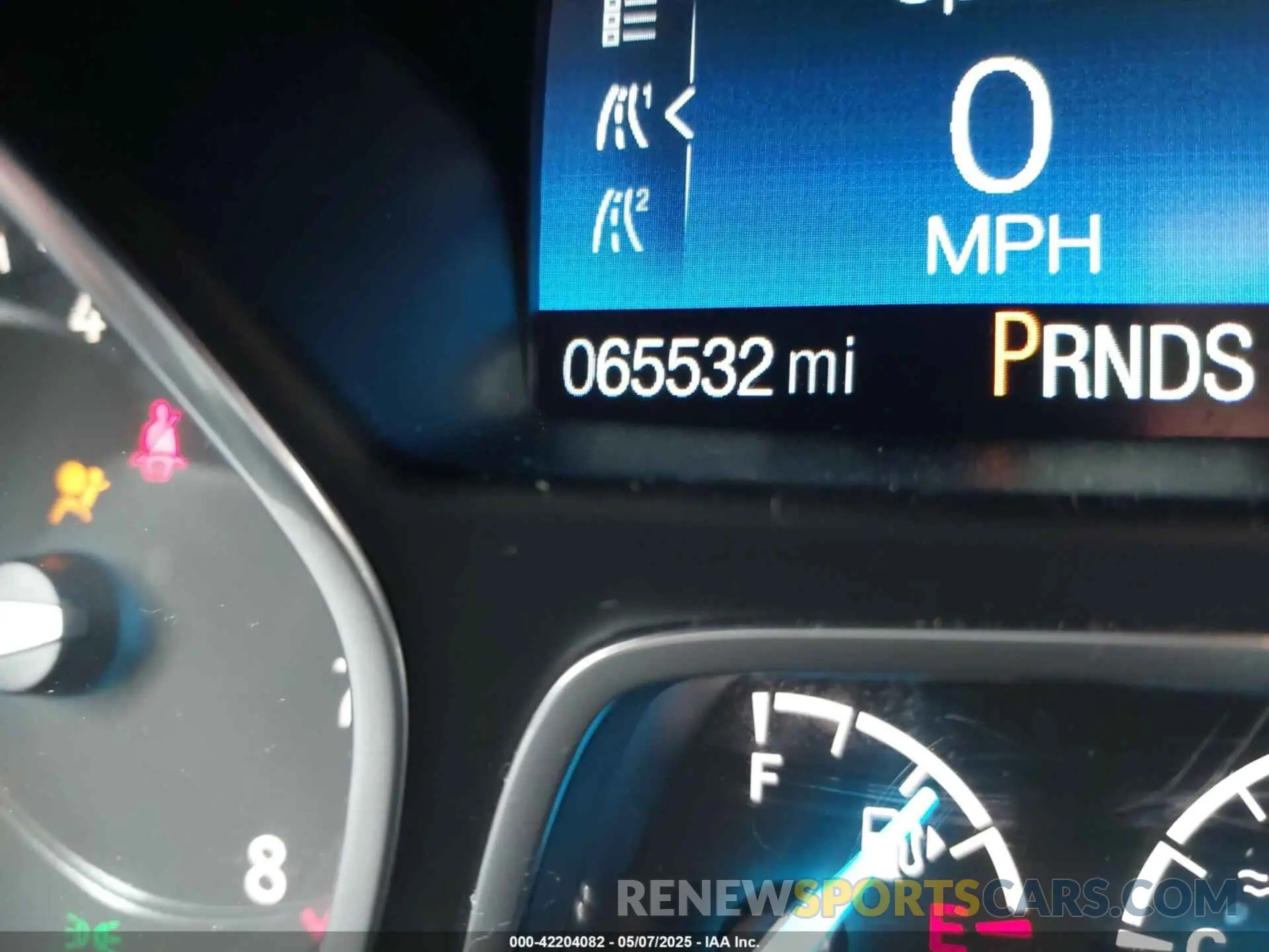 15 Photograph of a damaged car 1FMCU0GD1KUB64049 FORD ESCAPE 2019